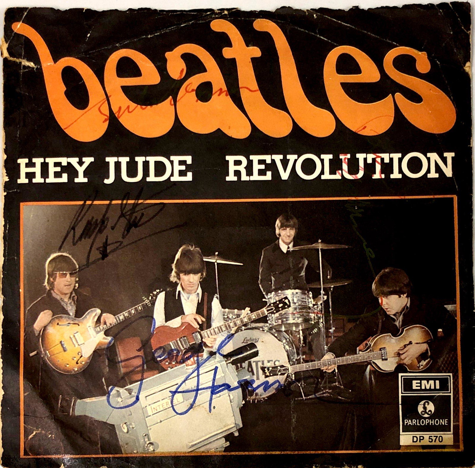 RARE Beatles 4 members Autograph Signed Hey Jude Single: Category: Autograph CollectiblesSize: Width 7 inches x Height 7 inchesAutograph Includes: Ringo Star, Paul McCartney, George Harrison, John LennonCONDITION REFER TO PHOTOSIf image of documentation is 