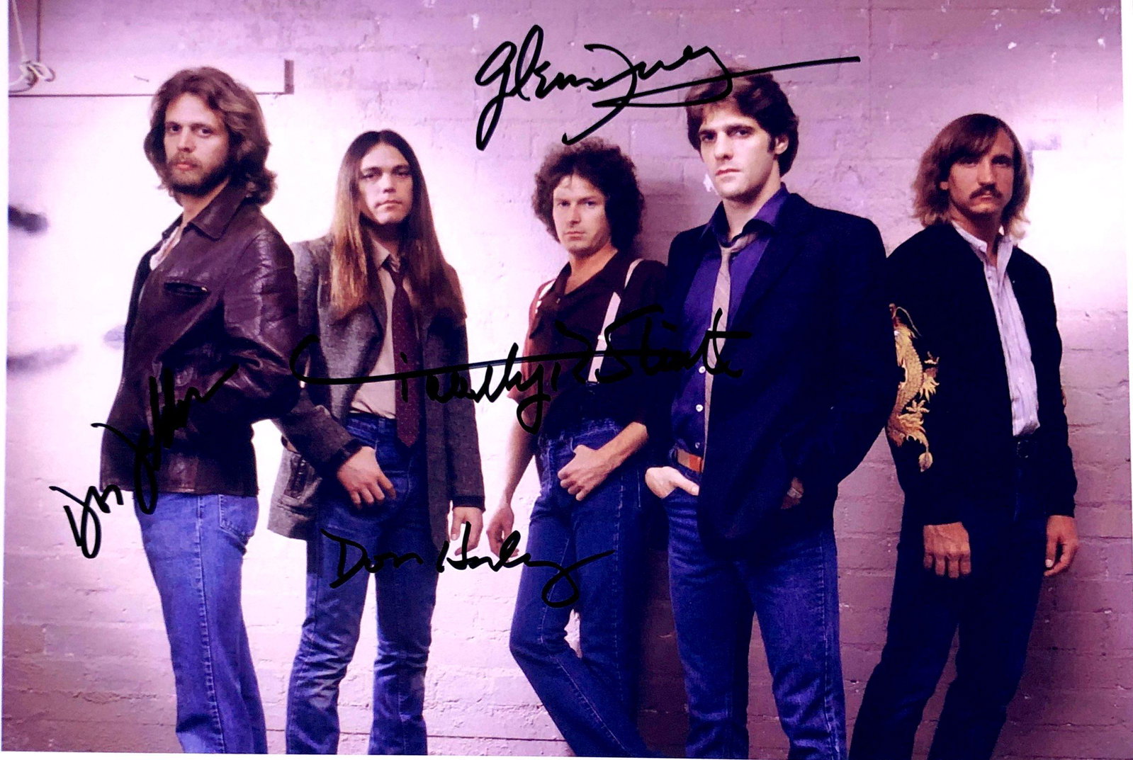 Eagles Autograph Signed Photo: Category: Autograph Photo CollectiblesSize: Width 8 inches x Height 11 inchesAutograph Includes: Don Henley, Don Freder, Glen Frey, Timothy B SchmitItem is in great condition with no damage, unframedI