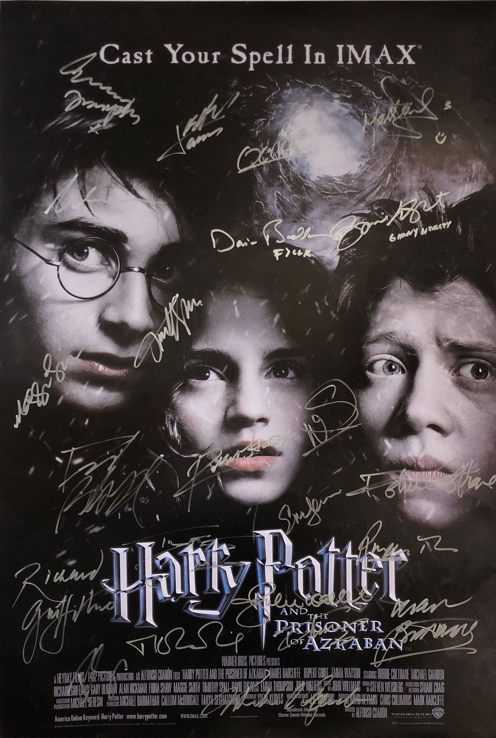 Daniel Radcliffe Autograph Signed Harry Potter Prisoner: Category: Autograph CollectiblesSize: Width 24 inches x Height 36 inchesAutograph Includes: Daniel Radcliffe, Emma Watson, Rupert Grint, J K Rowling, Alan Rickman, Bonnie Wright, James and Oliver Phel