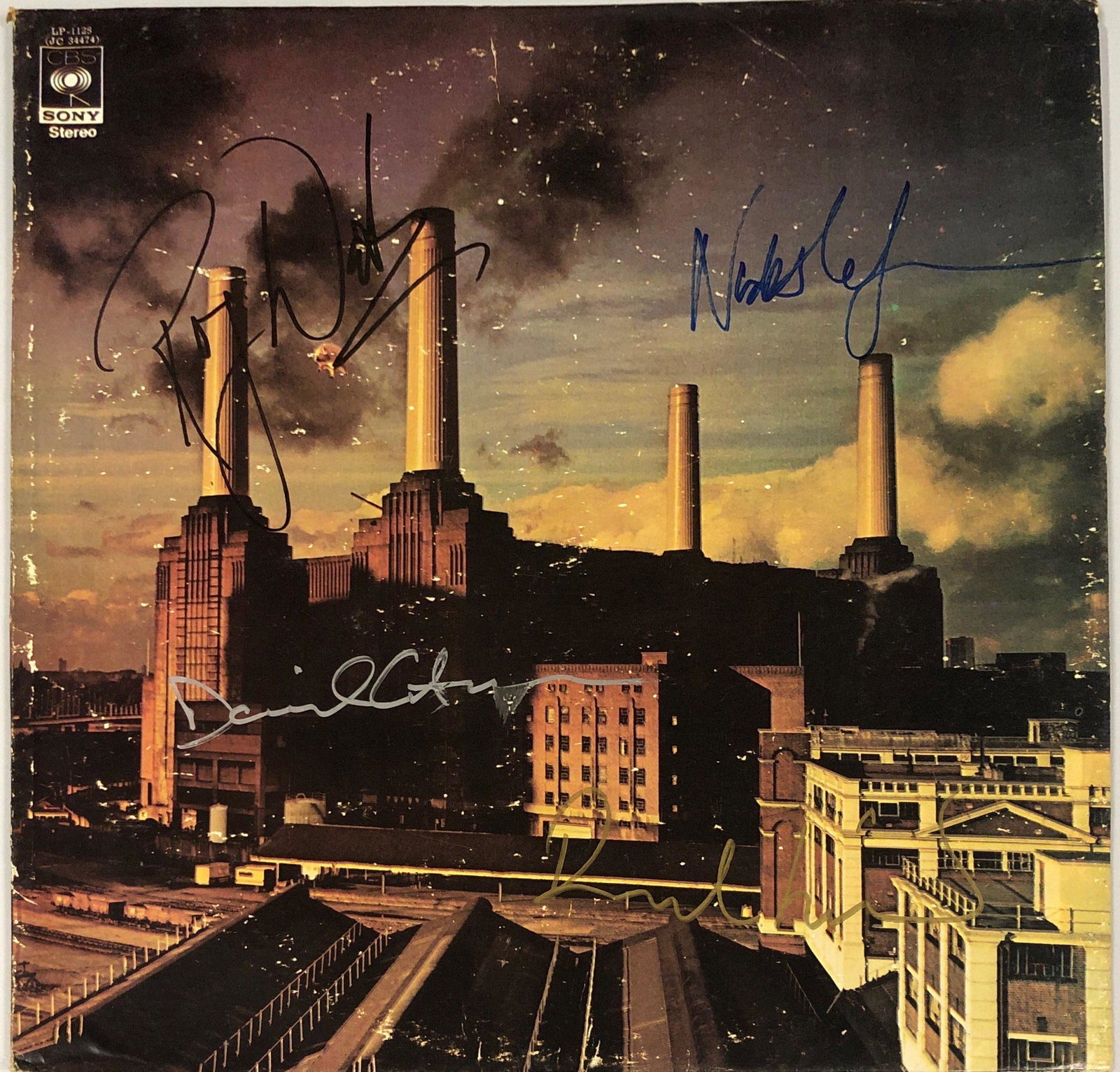 Roger Waters Autograph Signed Pink Flyod Animals Vinyl: Category: Autograph CollectiblesAutograph Includes: Roger Waters, David Gilmour, Nick Mason, Bob KloseItem is in great condition with no damage, unframedIf image of documentation is attached in the li