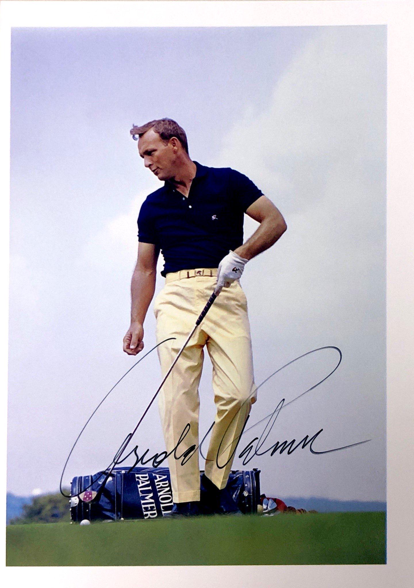 Arnold Palmer Autograph Signed Photo: Category: Autograph Photo CollectiblesSize: Width 8 inches x Height 10 inchesAutograph Includes: Arnold PalmerItem is in great condition with no damage, unframedIf image of documentation is attached i