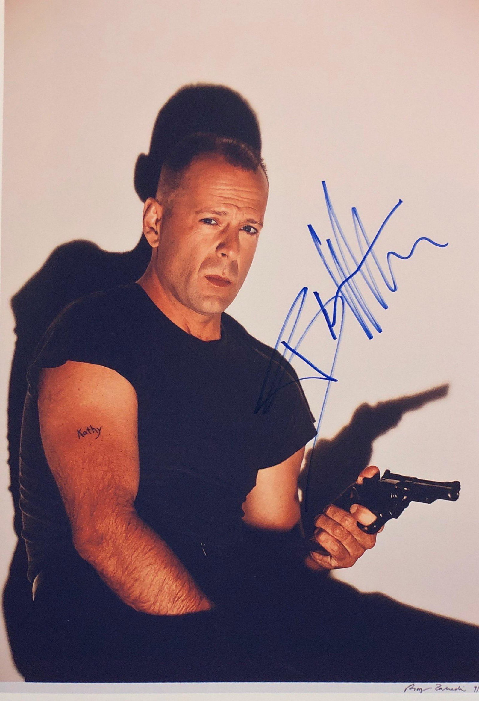 Pulp Fiction Bruce Willis Signed Photo: Autographed by:Bruce WillisSize: 8" x 10"Authentication Code: PC38180Item is in great condition with no damage, unframed If image of documentation is not attached in the listing, the lot is sold witho