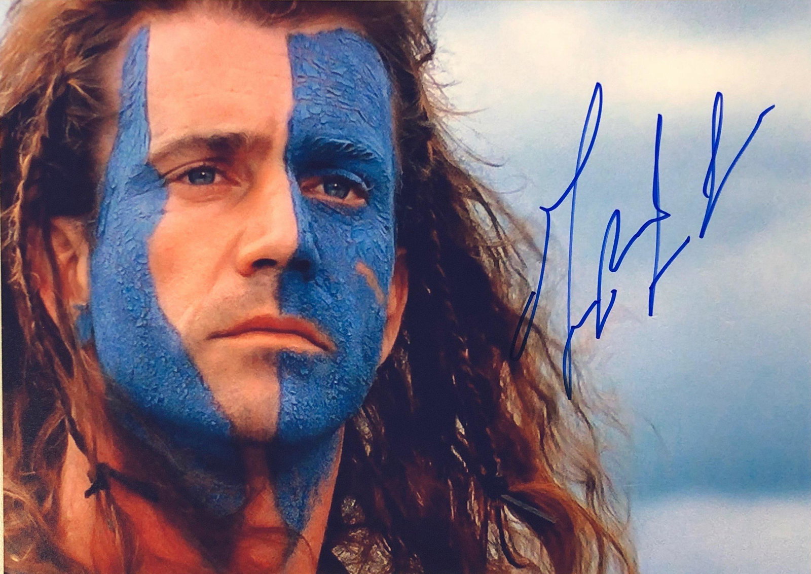Braveheart Mel Gibson Signed Photo: Autographed by:Mel GibsonSize: 8" x 10"Authentication Code: PC25572Item is in great condition with no damage, unframed If image of documentation is not attached in the listing, the lot is sold without
