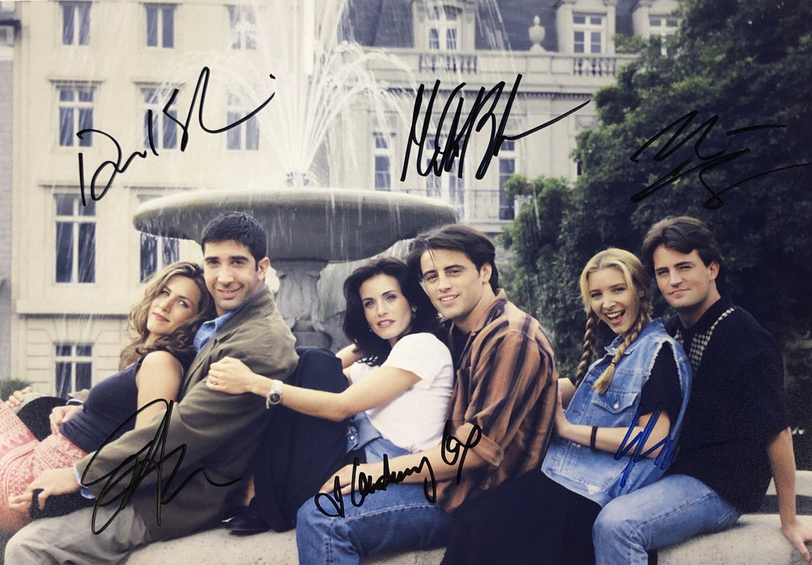 Friends Jennifer Aniston Signed Photo: Autographed by:Jennifer Aniston, Courteney Cox, Lisa Kudrow, Matt LeBlanc, Matthew Perry, David SchwimmerSize: 8" x 10"Authentication Code:PC25908Item is in great condition with no damage, unframed If