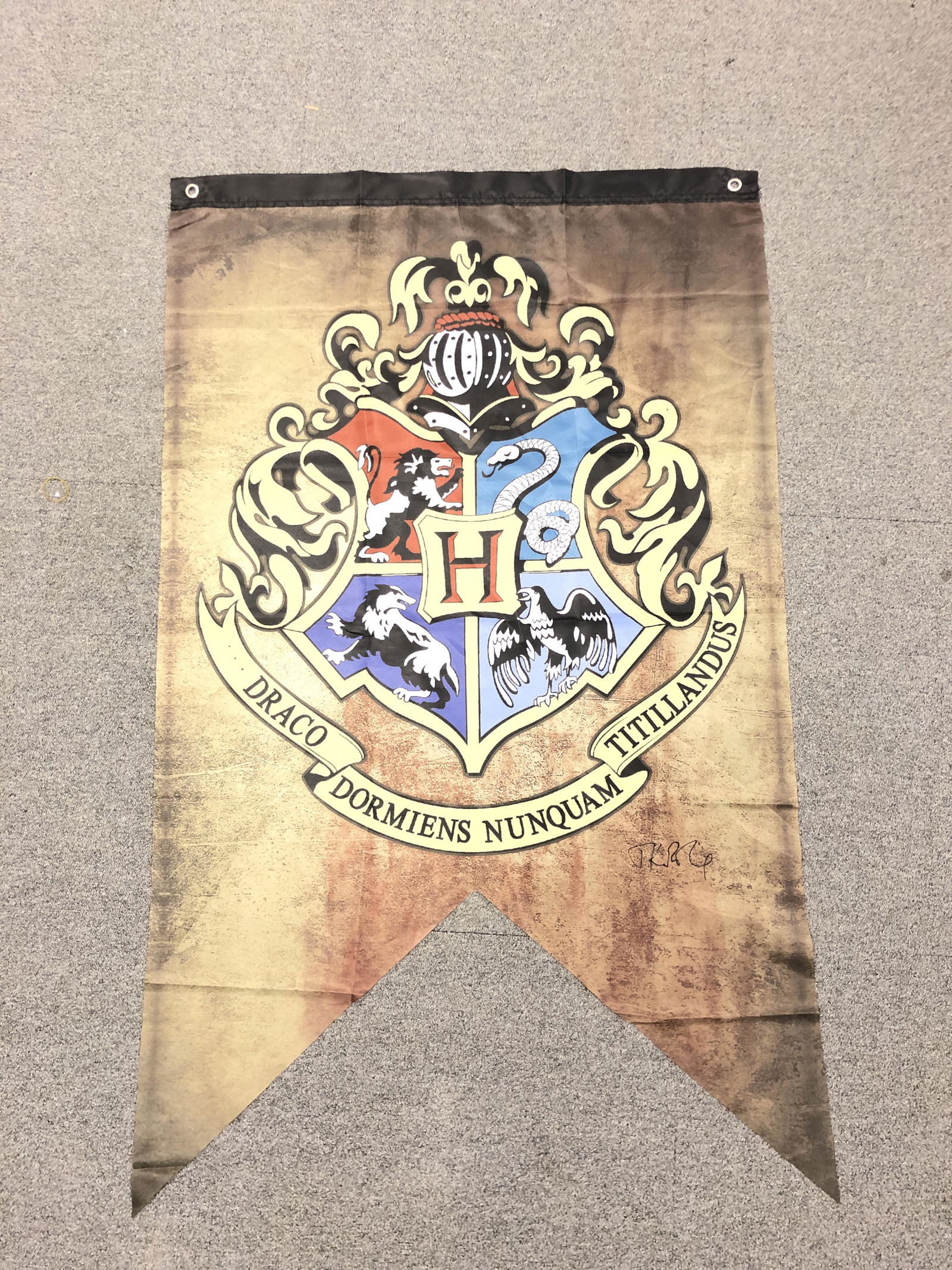 Harry Potter JK Rowling Tom Felton Signed flag: Autographed by:JK RowlingAuthentication Code: MP32707Item is in great condition with no damage, unframed If image of documentation is not attached in the listing, the lot is sold without documents. Pl