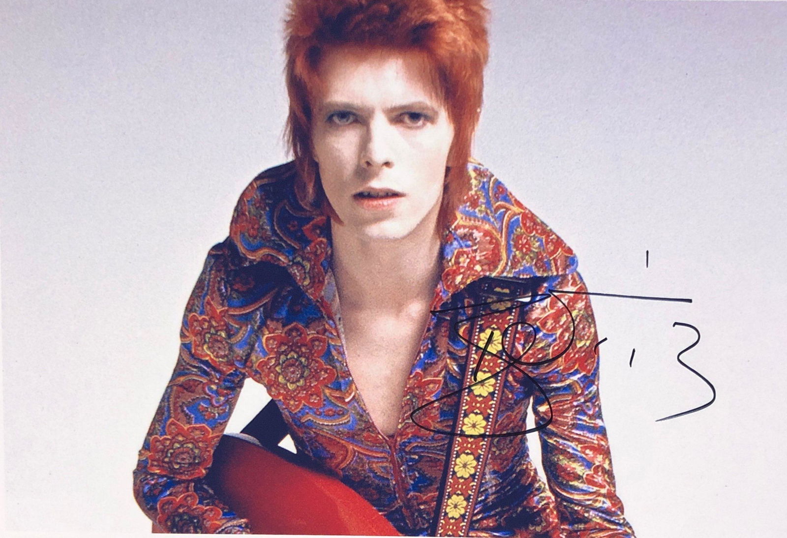 David Bowie Signed Photo: Autographed by:David BowieAuthentication Code: PC26274Item is in great condition with no damage, unframed If image of documentation is not attached in the listing, the lot is sold without documents. P