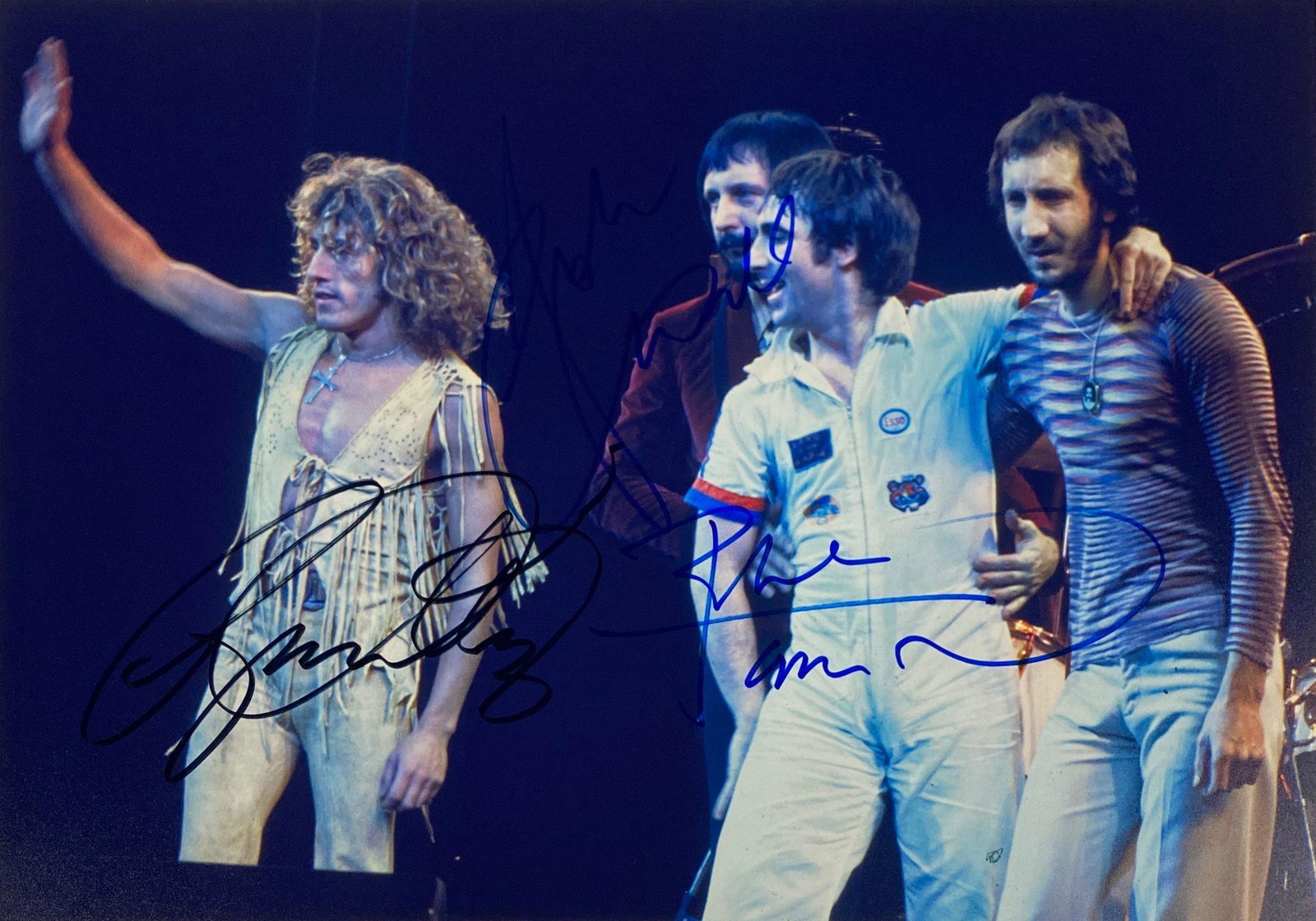 The Who Roger Daltrey Signed Photo: Autographed by:Pete Townshend, Roger Daltrey, John EntwistleSize : 8" x 10"Authentication Code: PC26507Item is in great condition with no damage, unframed If image of documentation is not attached in 