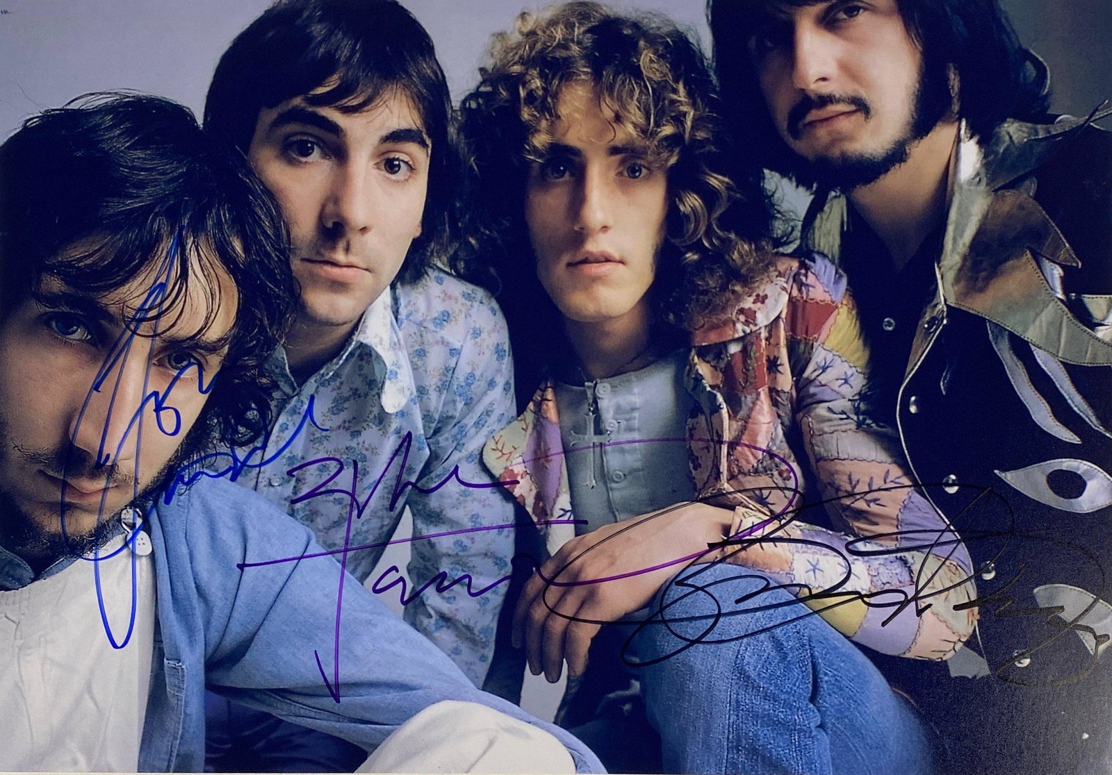 The Who Roger Daltrey Signed Photo: Autographed by:Pete Townshend, Roger Daltrey, John EntwistleSize : 8" x 10"Authentication Code: PC26509Item is in great condition with no damage, unframed If image of documentation is not attached in 