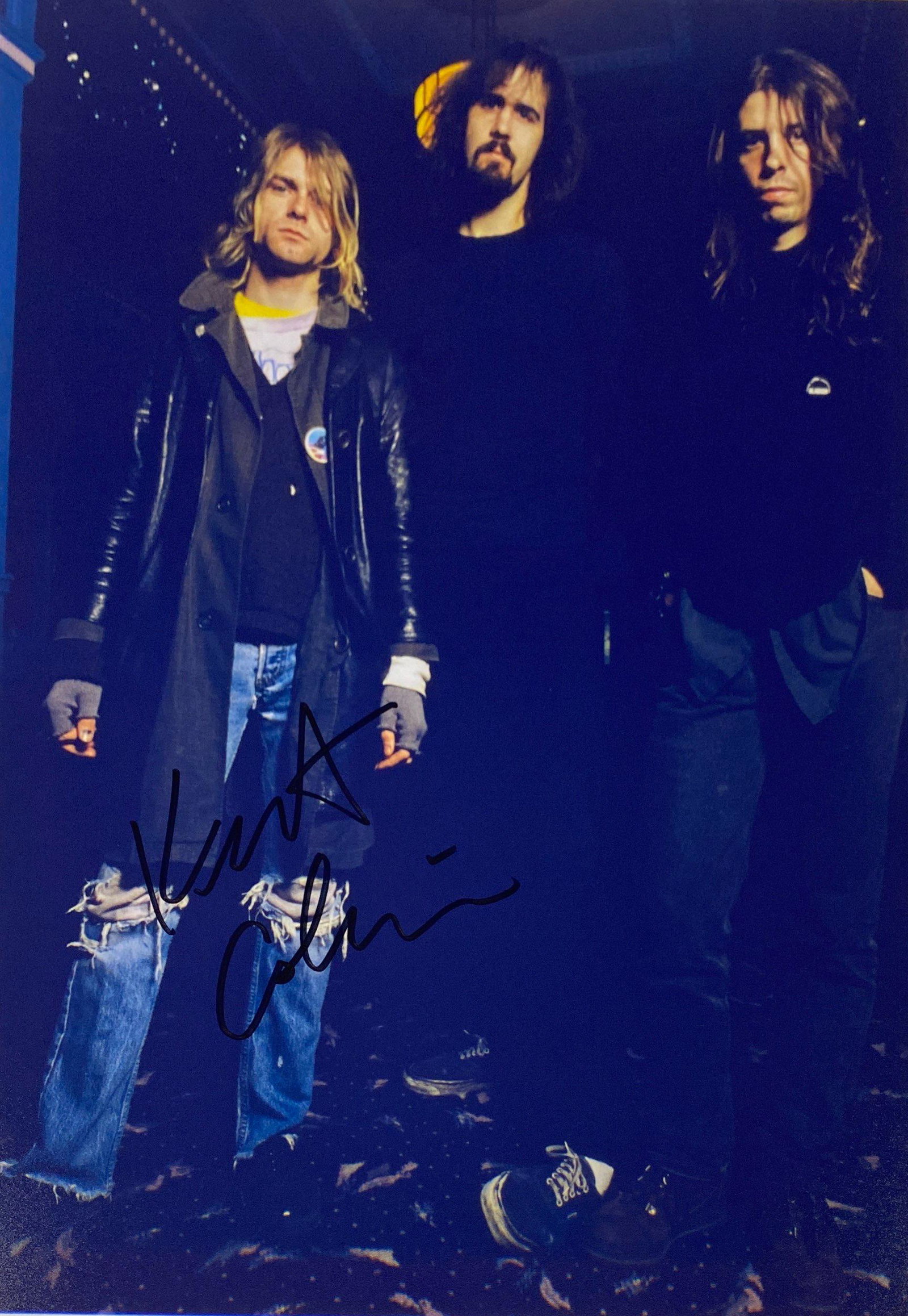 Nirvana Kurt Cobain Signed Photo: Autographed by:Kurt CobainSize : 8" x 10"Authentication Code: PC26539Item is in great condition with no damage, unframed If image of documentation is not attached in the listing, the lot is sold witho