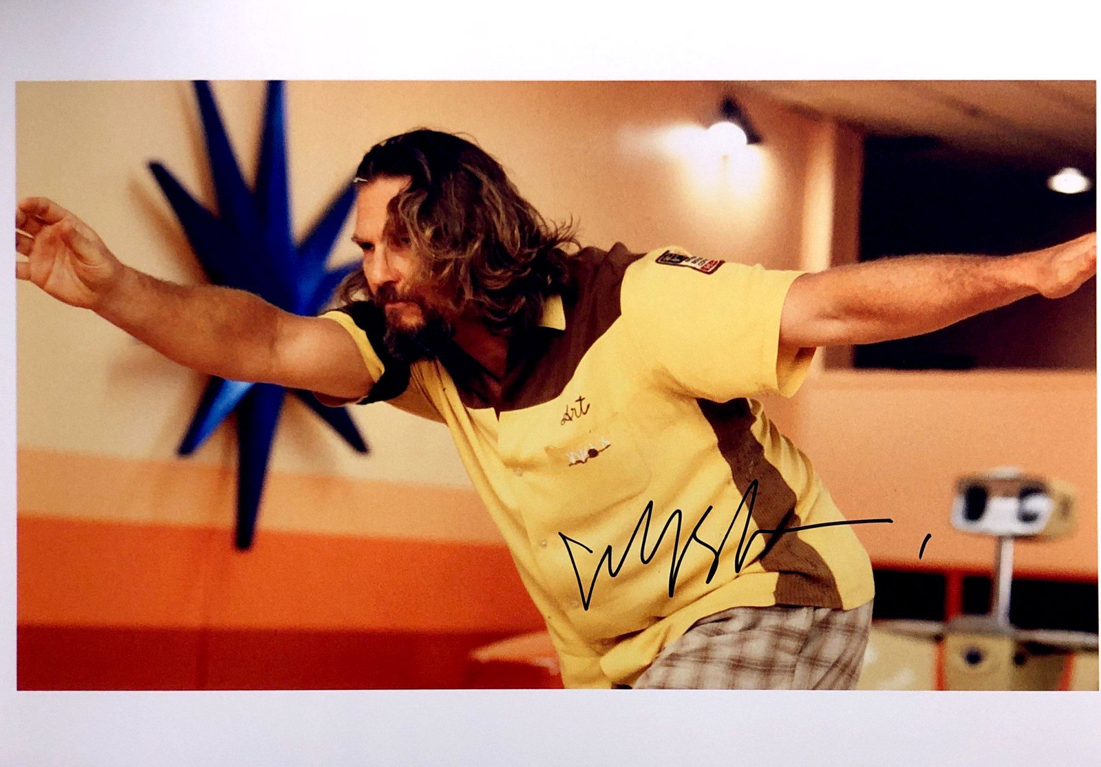 Jeff Bridges Autograph Signed Big Lebowski Photo: Category: Autograph Photo CollectiblesSize: Width 8 inches x Height 10 inchesAutograph Includes: Jeff BridgesItem is in great condition with no damage, unframedIf image of documentation is not attache