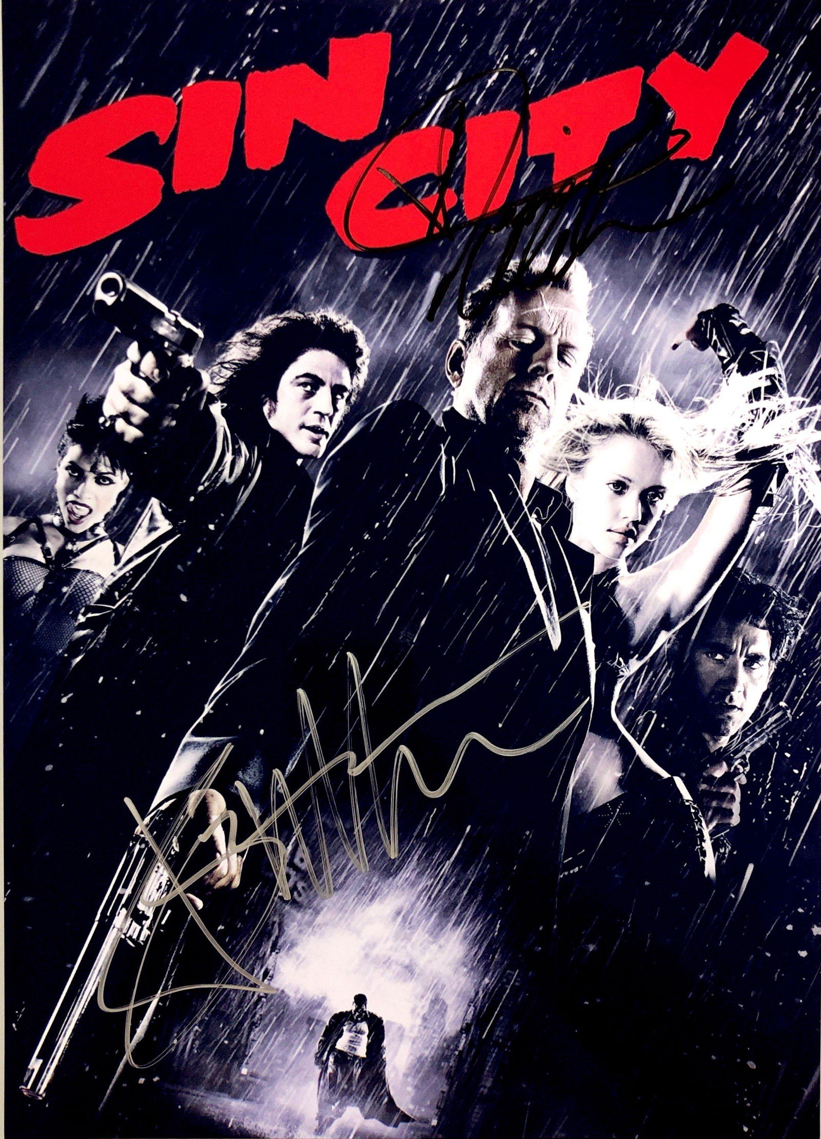 Bruce Willis Jessica Alba Autograph Signed Sin City: Category: Autograph Photo CollectiblesSize: Width 8 inches x Height 10 inchesAutograph Includes: Bruce Willis, Jessica AlbaItem is in great condition with no damage, unframedIf image of documentation