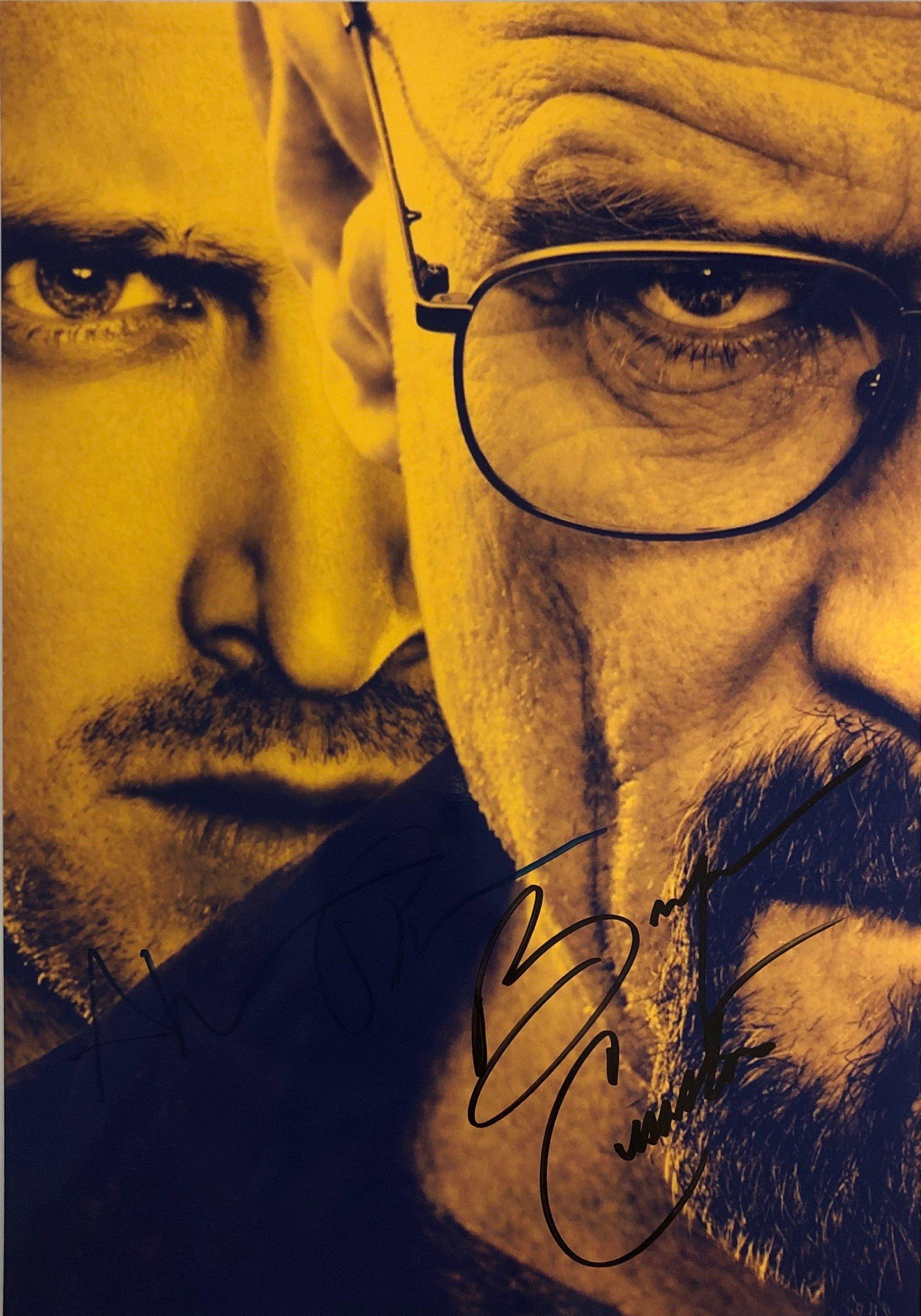 Bryan Crantson Autograph Signed Breaking Bad Photo: Category: Autograph Photo CollectiblesSize: Width 8 inches x Height 10 inchesAutograph Includes: Bryan Cranston, Aaron PaulItem is in great condition with no damage, unframedIf image of documentation 