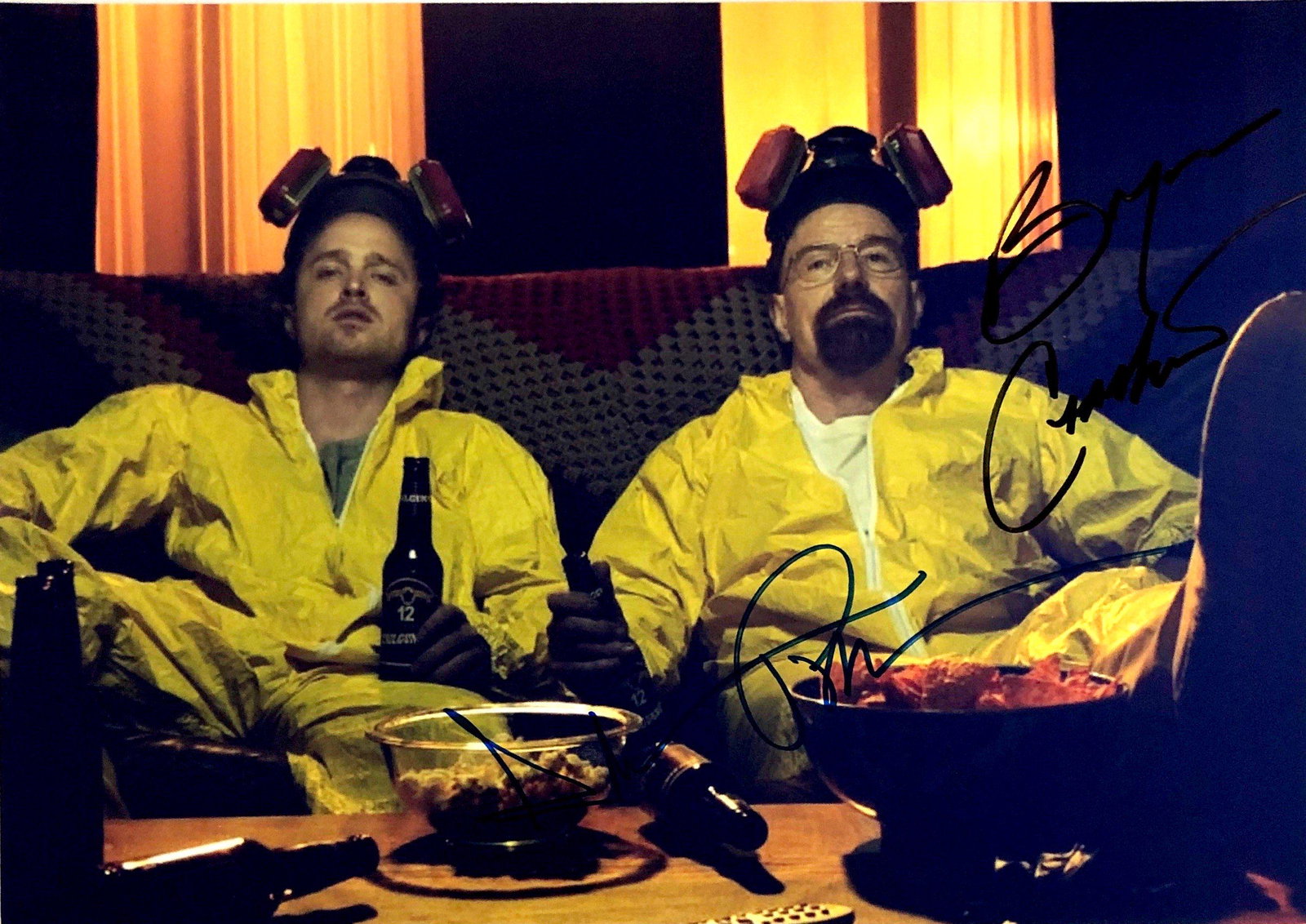 Bryan Crantson Autograph Signed Breaking Bad Photo: Category: Autograph Photo CollectiblesSize: Width 8 inches x Height 10 inchesAutograph Includes: Bryan Cranston, Aaron PaulItem is in great condition with no damage, unframedIf image of documentation 