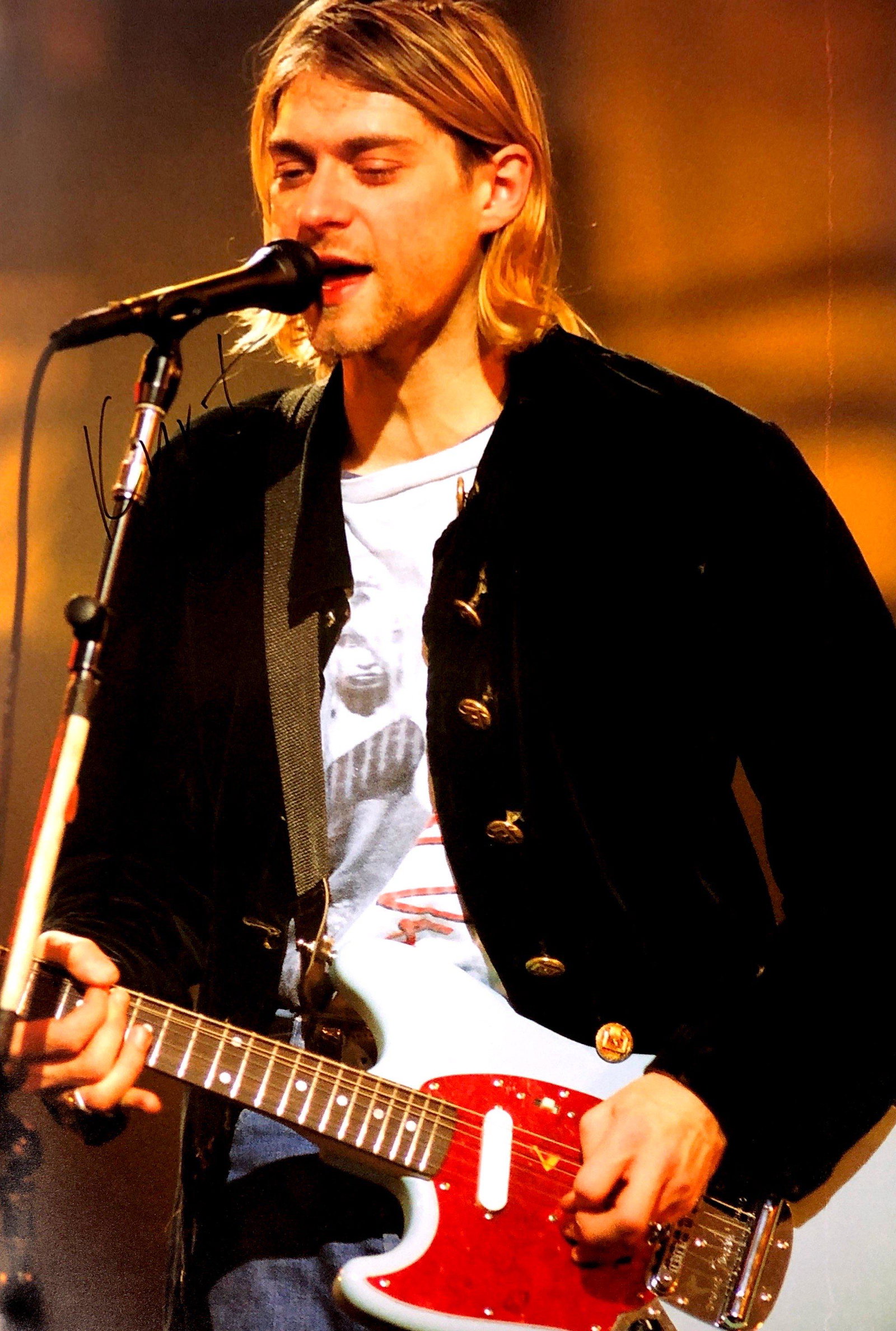 Kurt Cobain Autograph Signed Poster: Category: Autograph Photo CollectiblesSize: Width 16 inches x Height 23 inchesAutograph Includes: Kurt CobainItem is in great condition with no damage, unframedIf image of documentation is attached in