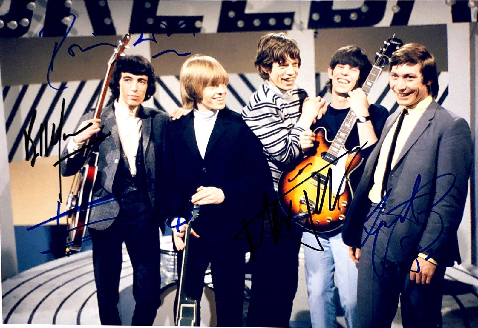 Rolling Stones Autograph Signed Photo: Category: Autograph Photo CollectiblesSize: Width 8 inches x Height 11 inchesAutograph Includes: Mick Jagger, Keith Richards, Ronnie Wood, Charlie Watts, Bill WymanItem is in great condition with no d