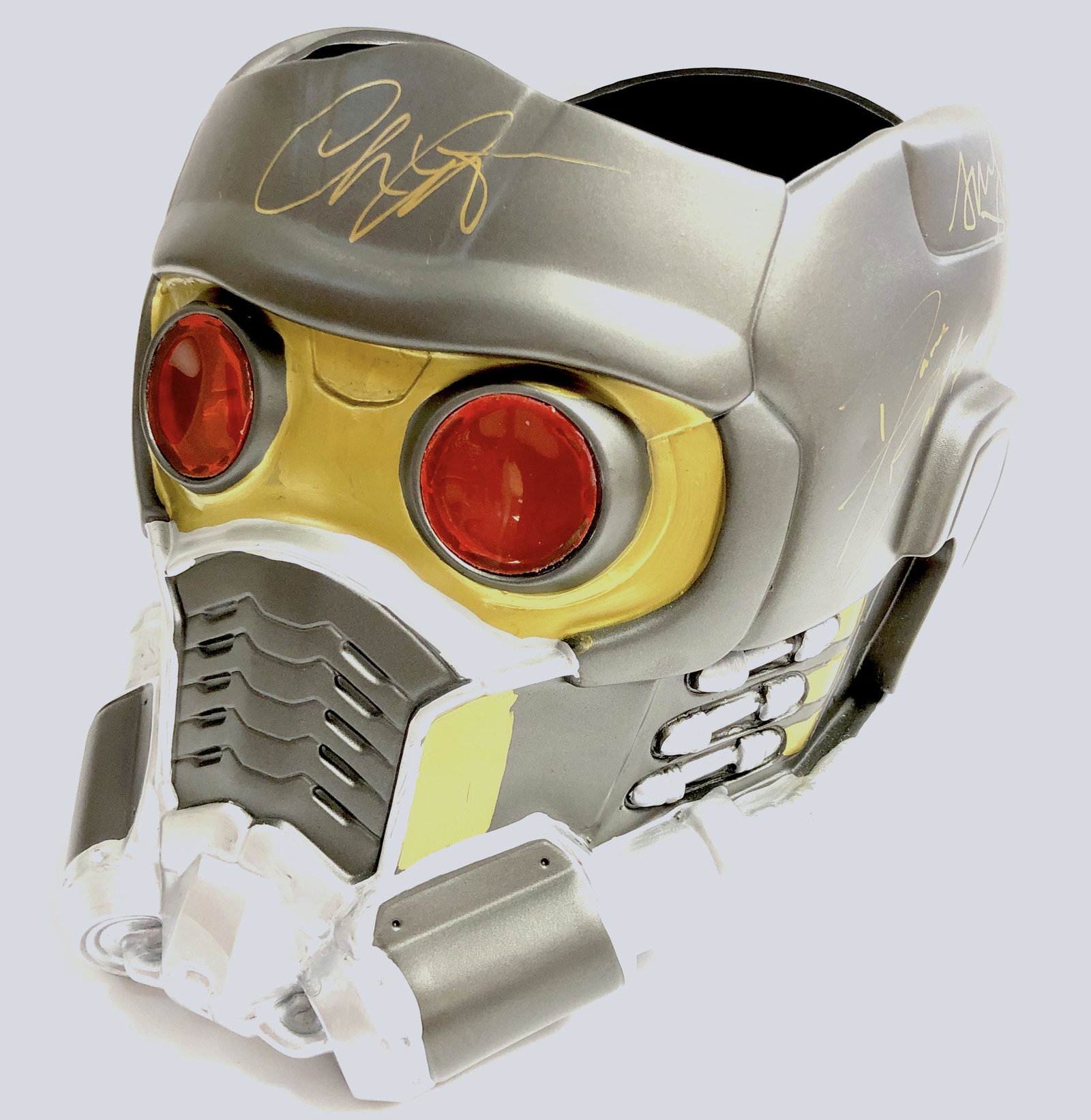 Chris Pratt Autograph Signed Avengers Star Lord Helmet: Category: Autograph CollectiblesAutograph Includes: Chris Pratt, Zoe Saldana, Michael Rooker, Dave Bautista, Bradley Cooper, Vin Diesel, Pom Klementieff, Karen Gillan, James GunnItem is in great condi