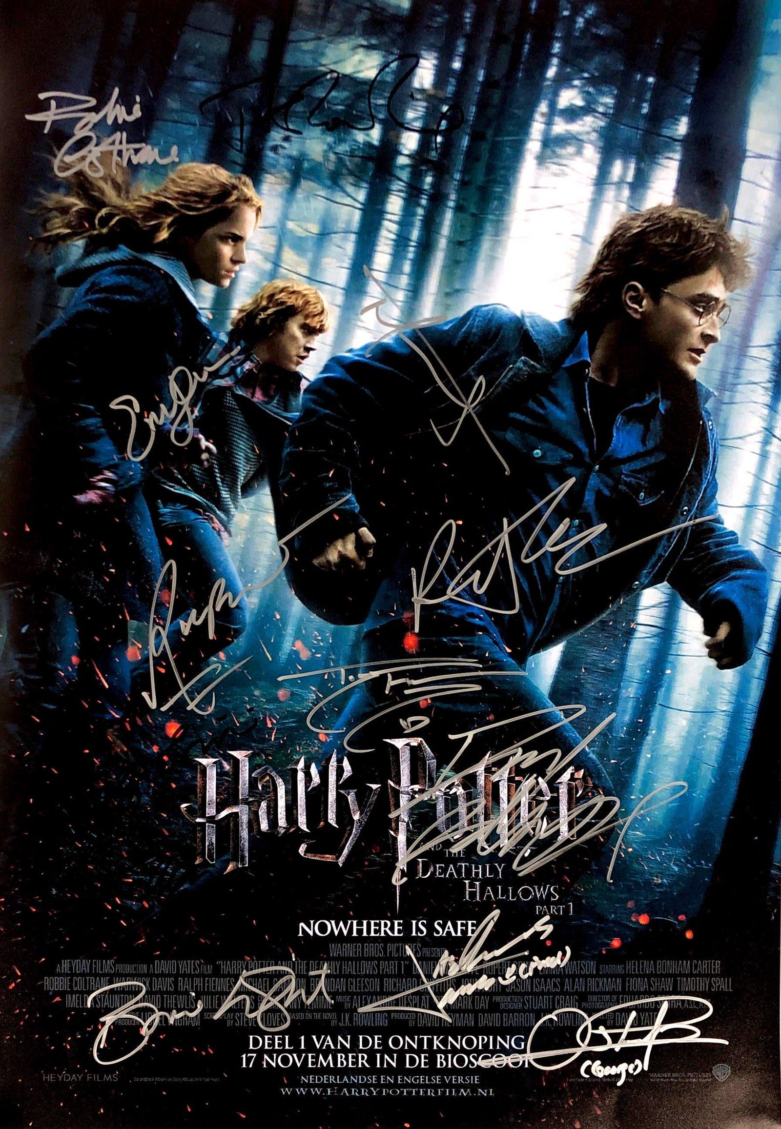 Daniel Radcliffe Autograph Signed Harry Potter Poster: Category: Autograph CollectiblesSize: Width 16 inches x Height 23 inchesAutograph Includes: Daniel Radcliffe, Emma Watson, Rupert Grint, JK Rowling, Alan Rickman, Bonnie Wright, James Phelps, Oliver P