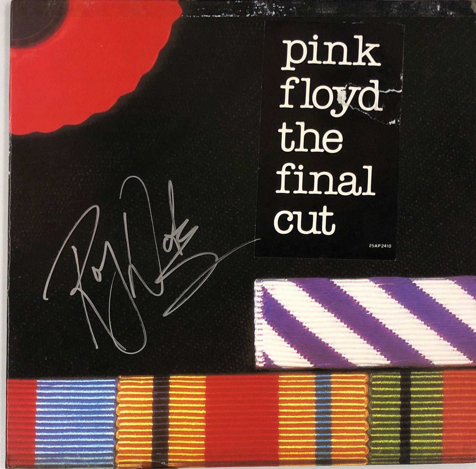 Roger Waters Autograph Signed Pink Flyod Vinyl: Category: Autograph CollectiblesAutograph Includes: Roger WatersItem is in great condition with no damage, unframedIf image of documentation is attached in the listing, the lot is sold with documents.