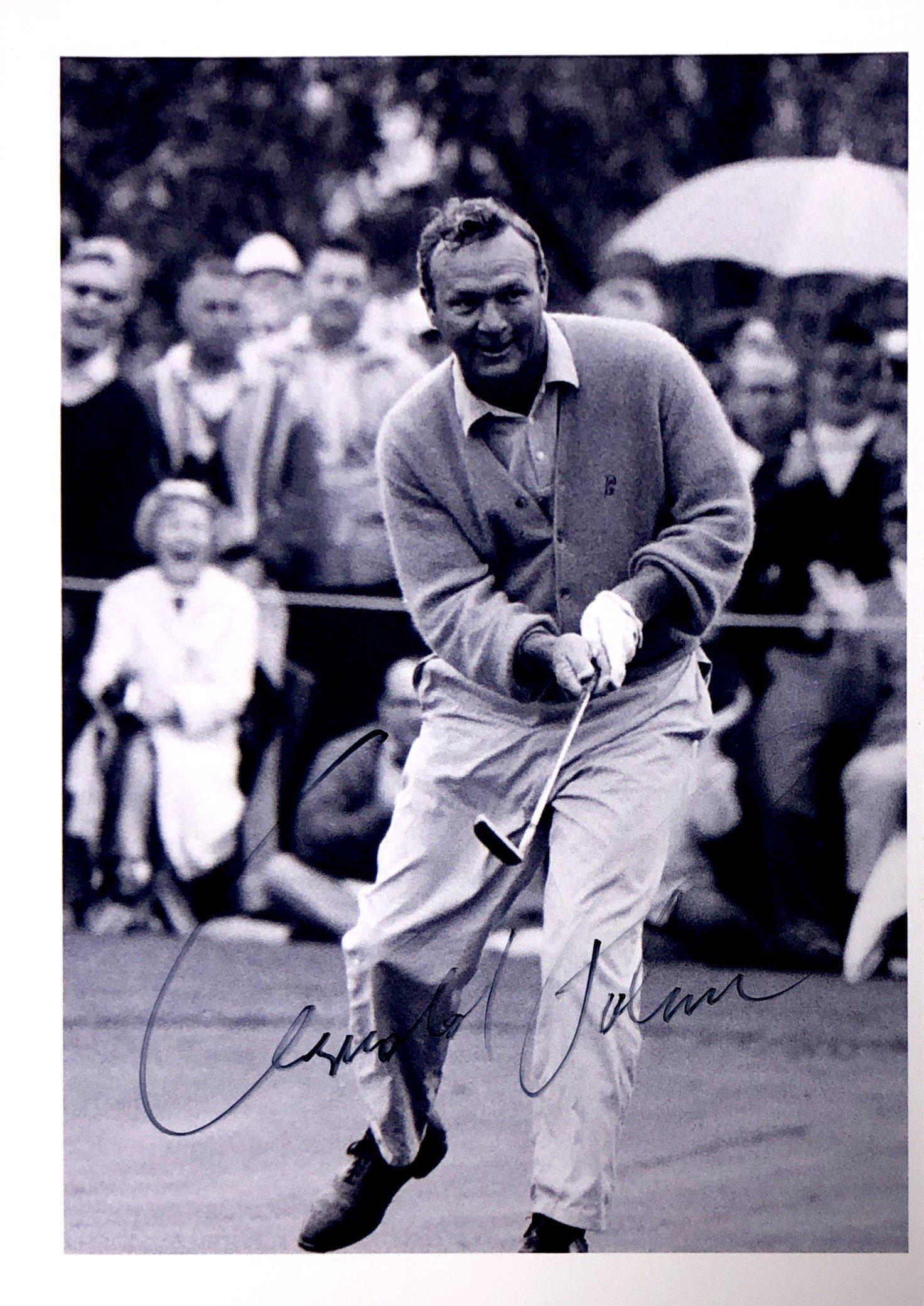 Arnold Palmer Autograph Signed Photo: Category: Autograph Photo CollectiblesSize: Width 8 inches x Height 10 inchesAutograph Includes: Arnold PalmerItem is in great condition with no damage, unframedIf image of documentation is attached i