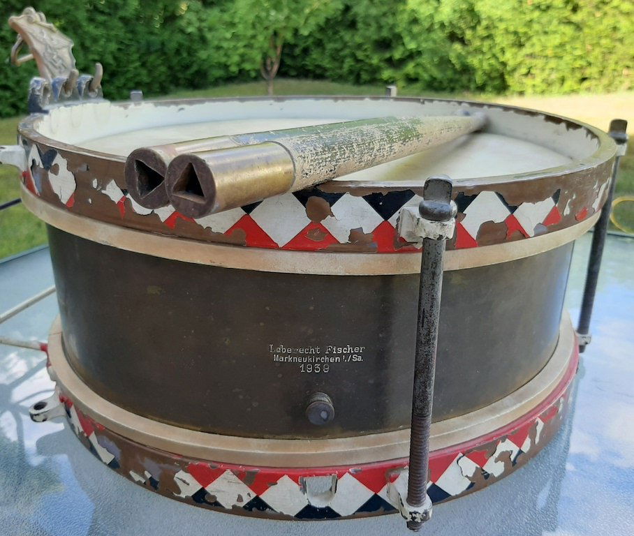 GERMAN HITLER YOUTH - SA DRUM SNARE & STICKS HJ PARADE: This drum could have been used by either the HJ or the SA. Most people believe the red/white colors are exclusive to HJ in drums but there were in fact 3 main combinations used: red/white, green/white