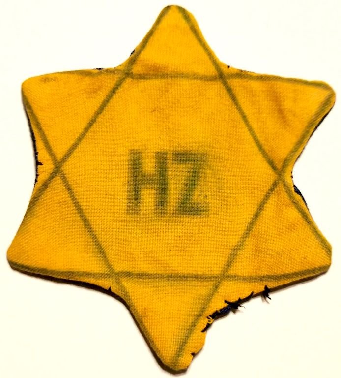 HOLOCAUST JEWISH JEW STAR OF DAVID WORN SLOVAKIA JUDE: EXTREMELY RARE VARIATION OF A STAR OF DAVID, WORN CONDITION WITH BACK FABRIK (WHICH ALLOWED THE OWNER TO EASILY WEAR ON DIFFERENT JACKETS AND SHIRTS..) THE HZ VARIATION, BLUEISH INK COLOR IS A STAR TH
