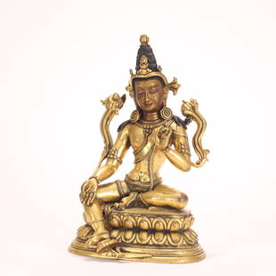 A CHINESE BRONZE FIGURE OF BUDDHA STATUE: L. 19 cm. W. 17 cm. H. 29 cm. Weight 4850 gram.