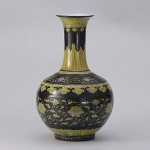 A CHINESE BLACK GLAZE YELLOW COLOR PORCELAIN FLOWERS VASE: H. 33 cm. W. 26 cm.