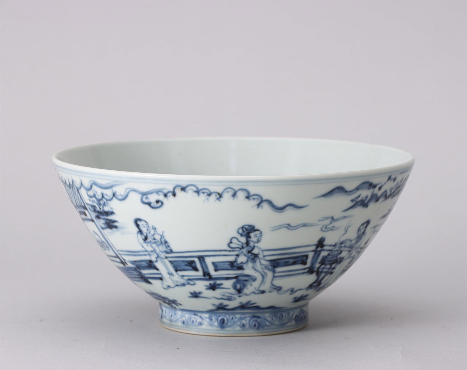 A CHINESE BLUE AND WHITE PORCELAIN FIGURE STORY BOWL (1 of 7)