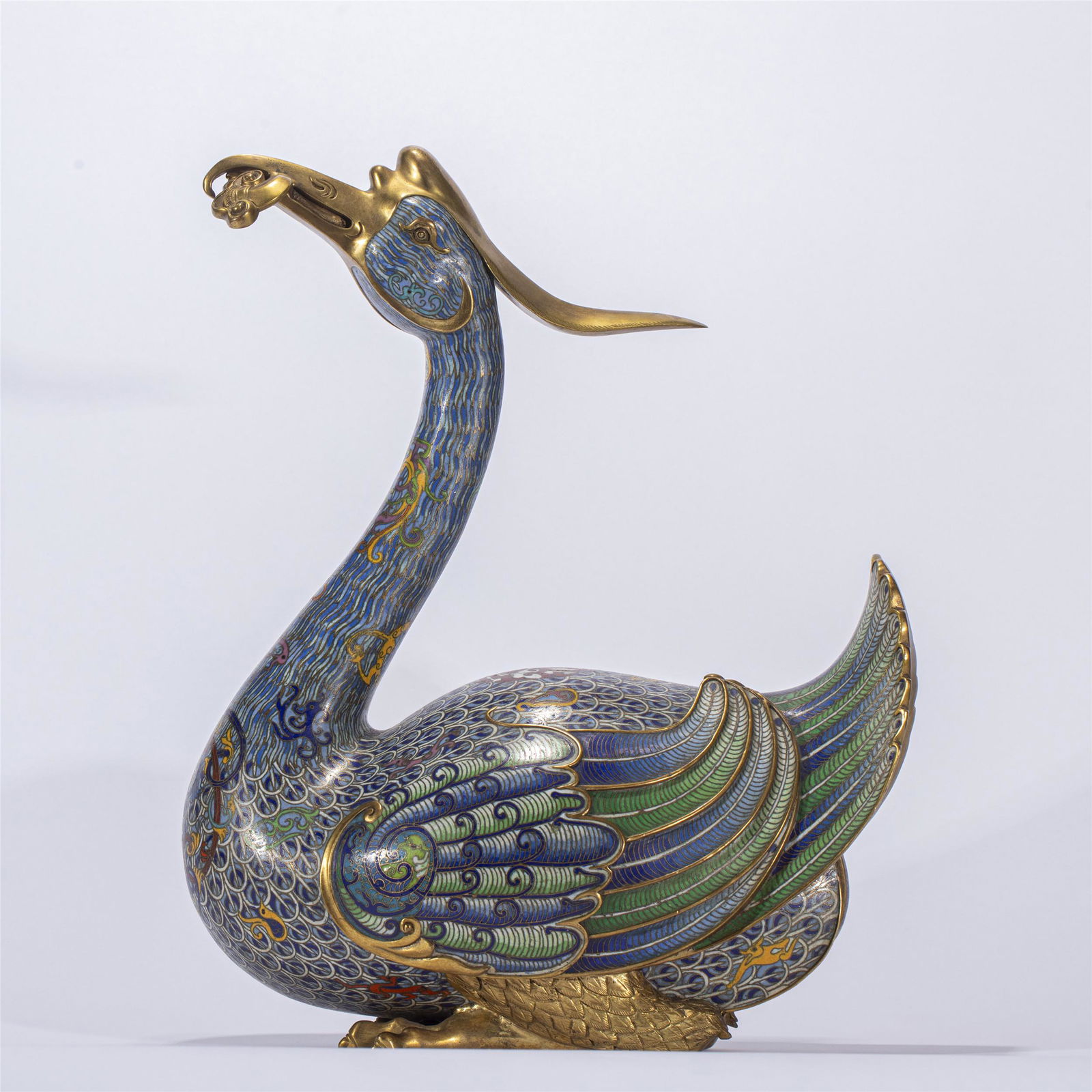 A CHINESE CLOISONNE ENAMEL FLOWER BIRD ORNAMENTS (1 of 8)
