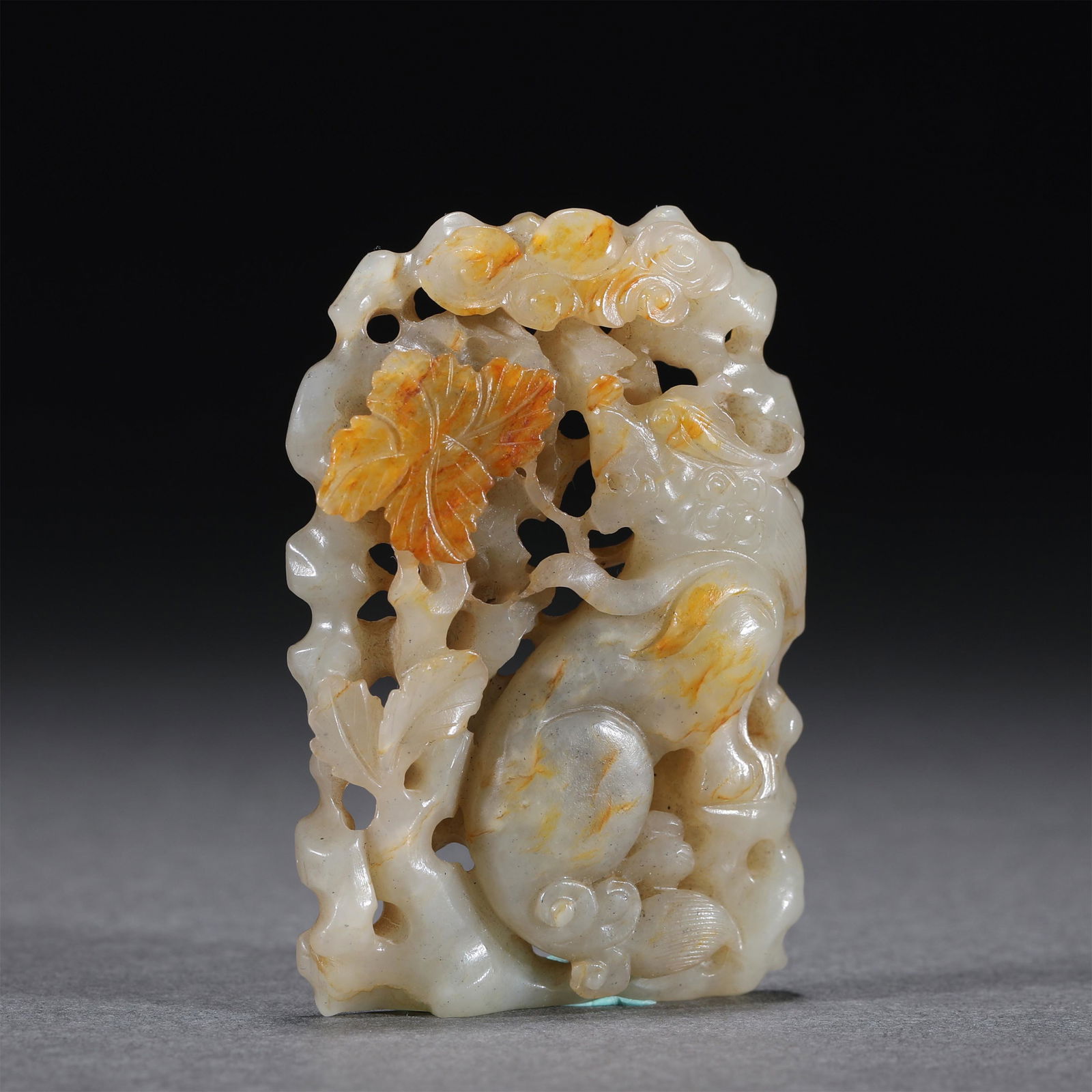 A CHINESE JADE ORNAMENTS (1 of 6)