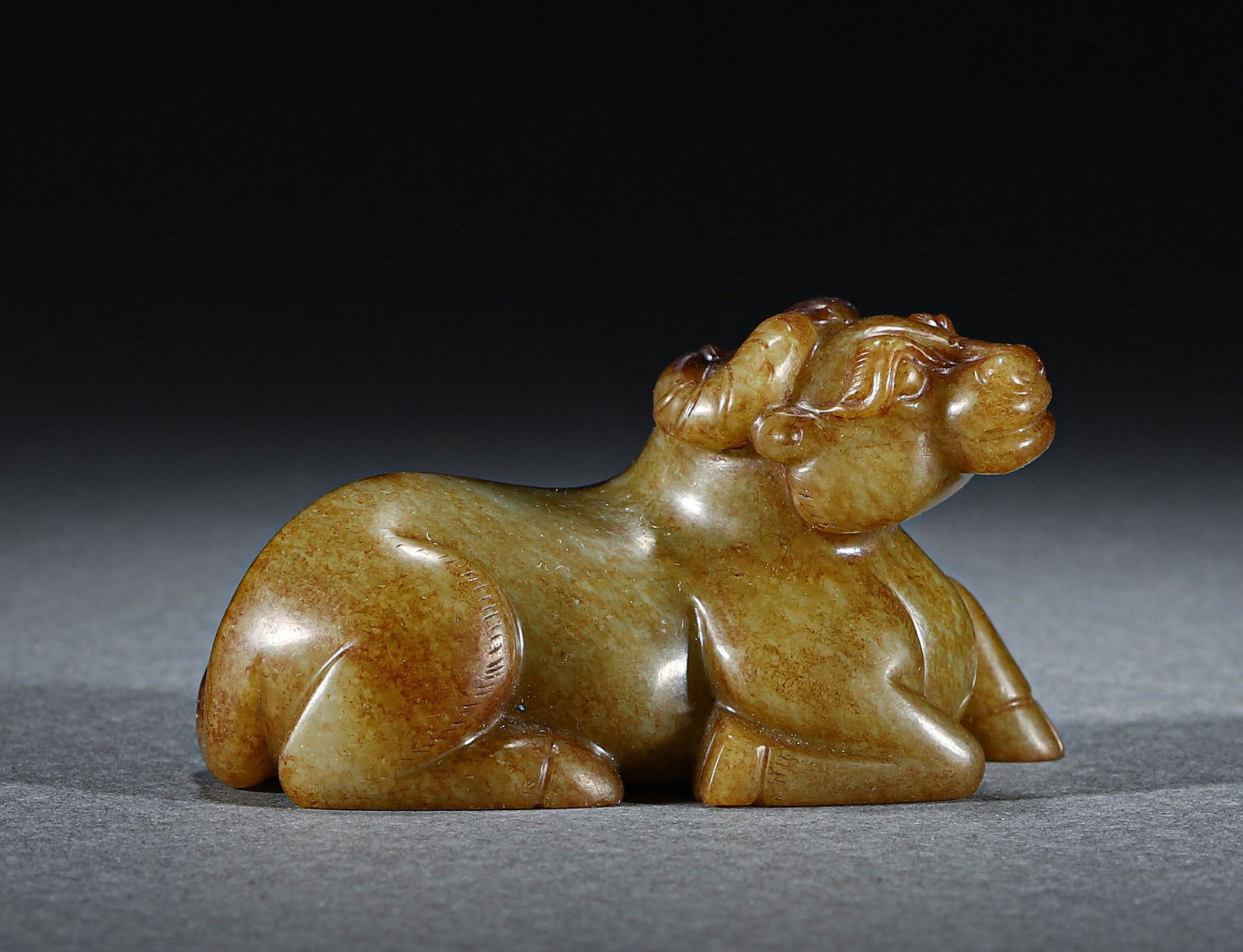 A CHINESE JADE CATTLE ORNAMENTS (1 of 8)