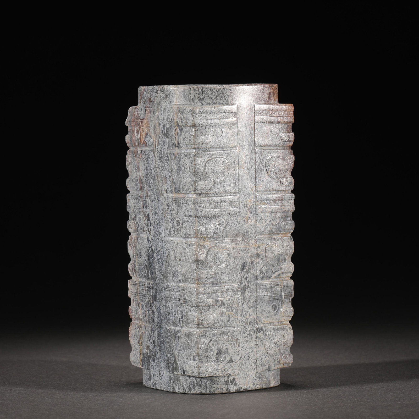 A CHINESE JADE CONG STYLE VASE: L. 7 cm. H. 16 cm. Weight 1330 gram.