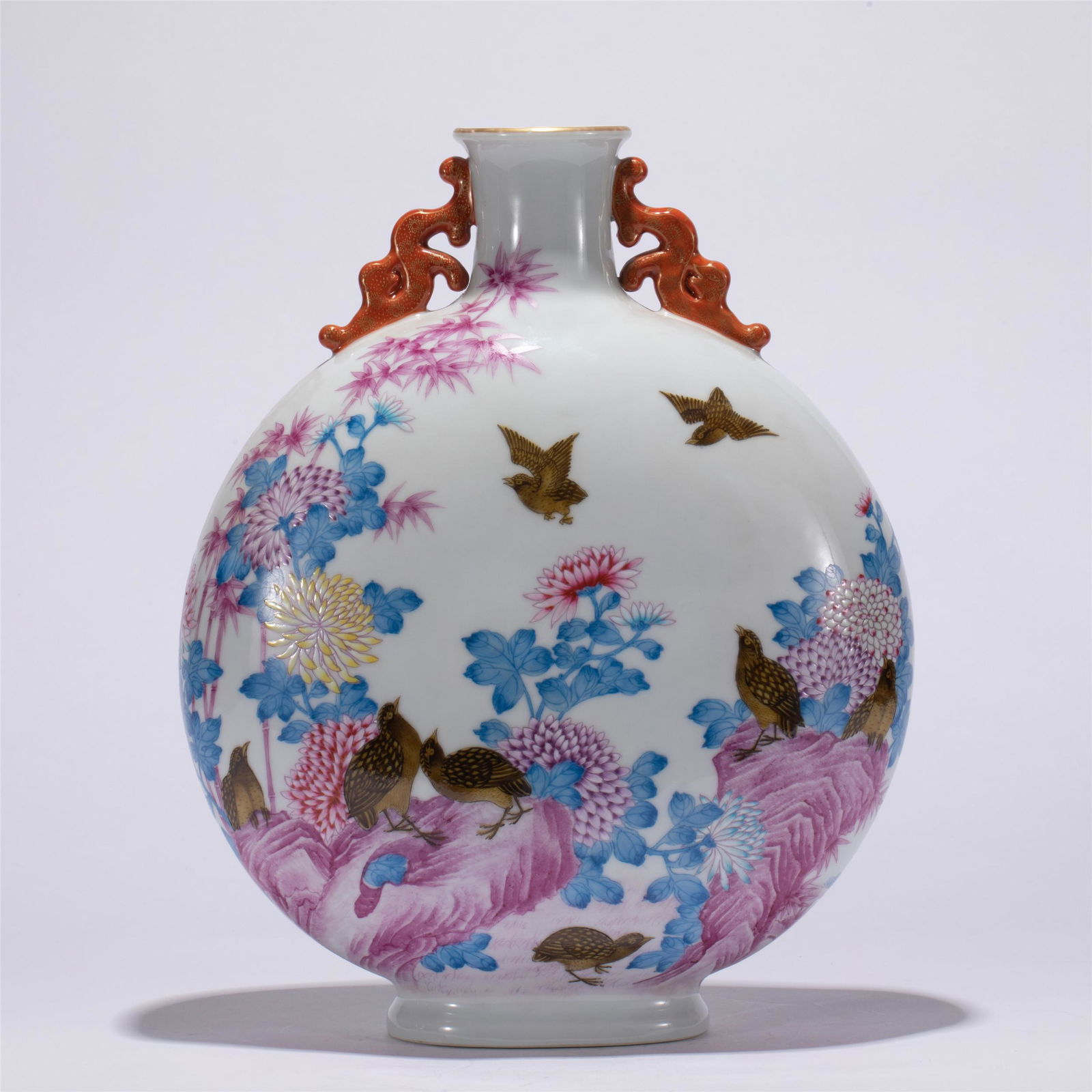 A CHINESE FAMILLE ROSE PORCELAIN FLASK MOON VASE (1 of 10)