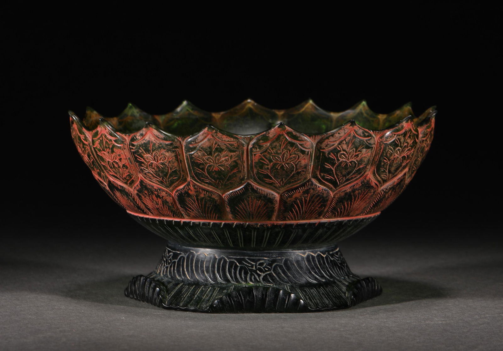 A CHINESE PEKING GLASS LOTUS FLOWERS BOWL (1 of 10)