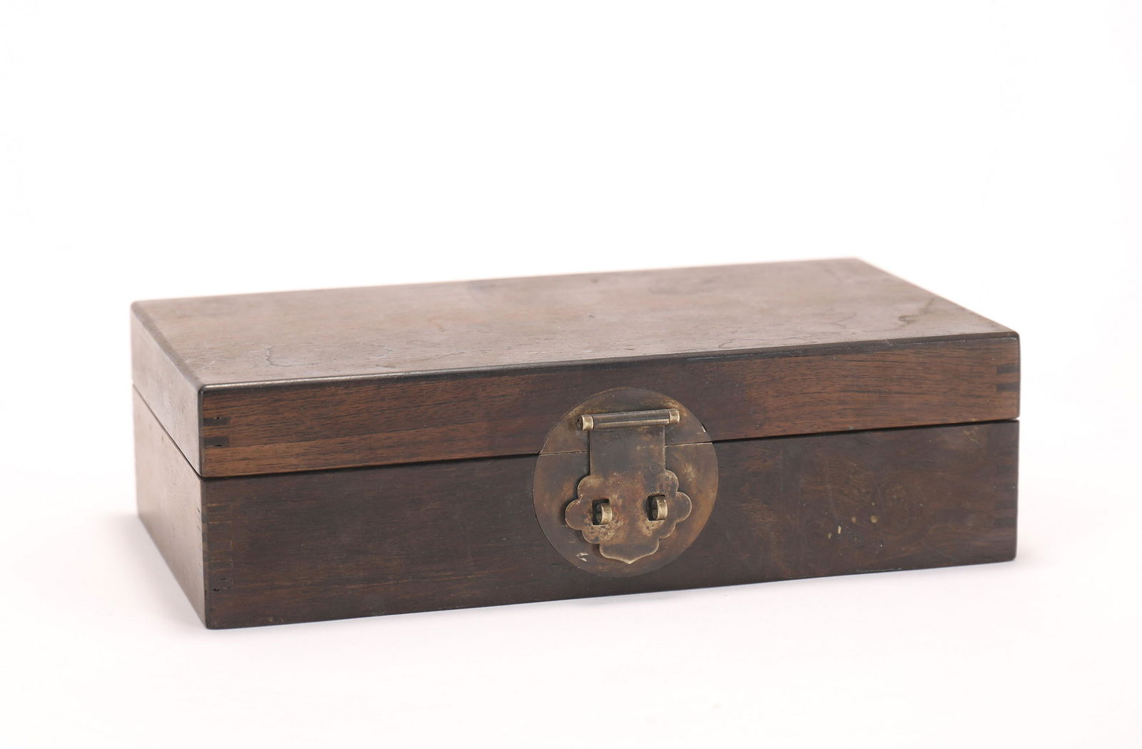 A CHINESE WOODEN BOX (1 of 10)