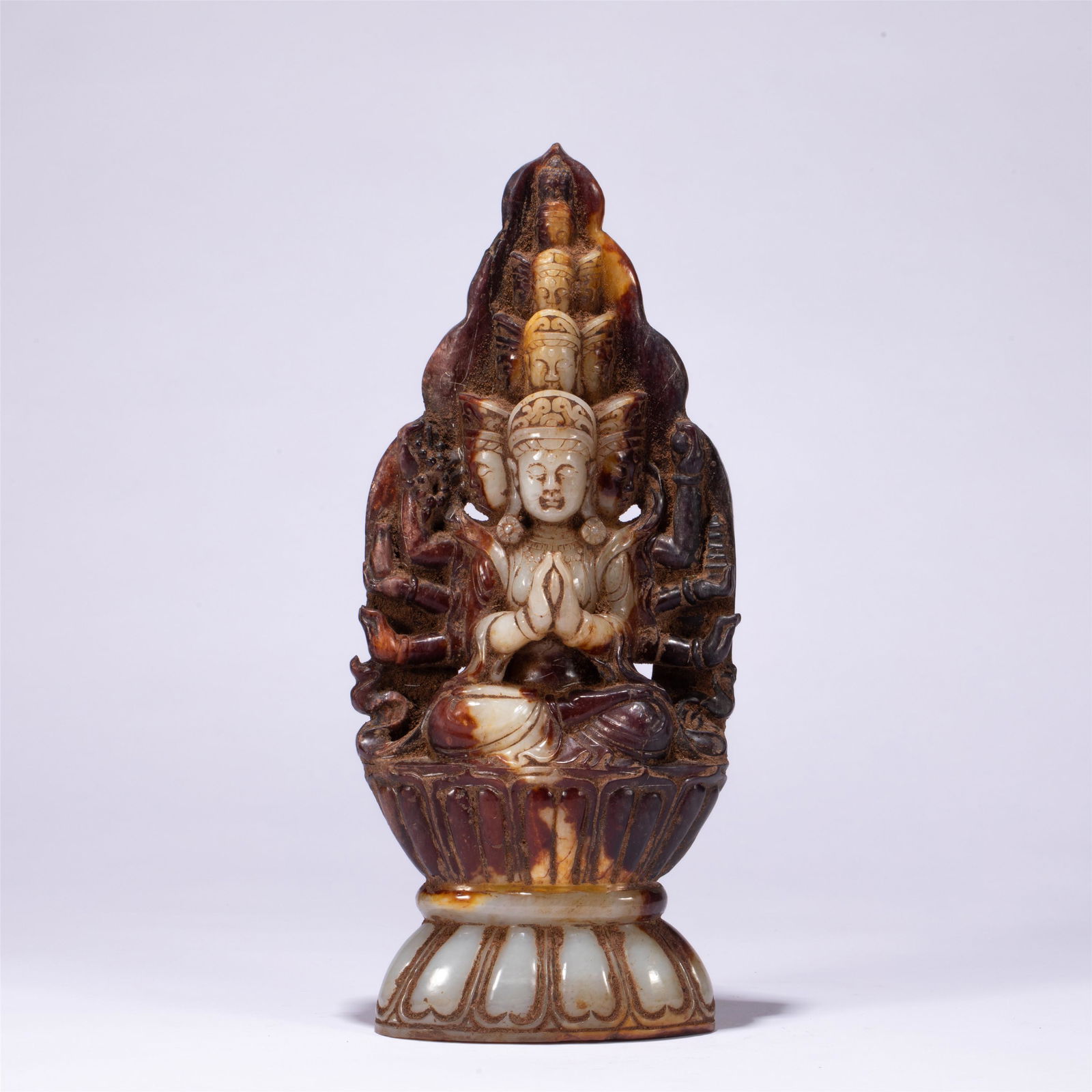 A CHINESE JADE GUANYIN BUDDHA STATUE (1 of 10)