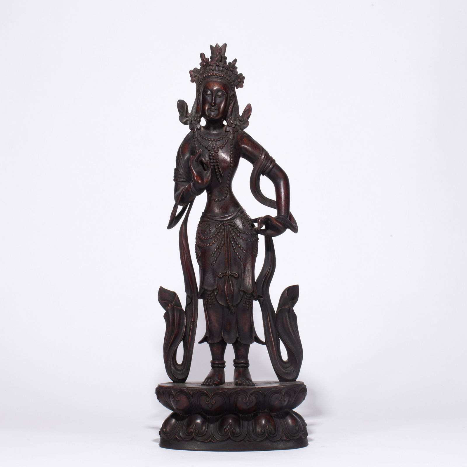 A CHINESE CHENXIANG GUANYIN BUDDHA STATUE (1 of 10)