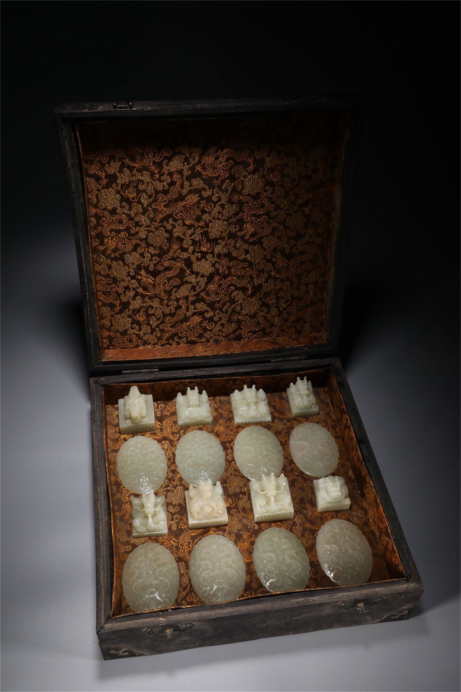 A SET OF CHINESE JADE PLAQUES AND SEALS (1 of 9)