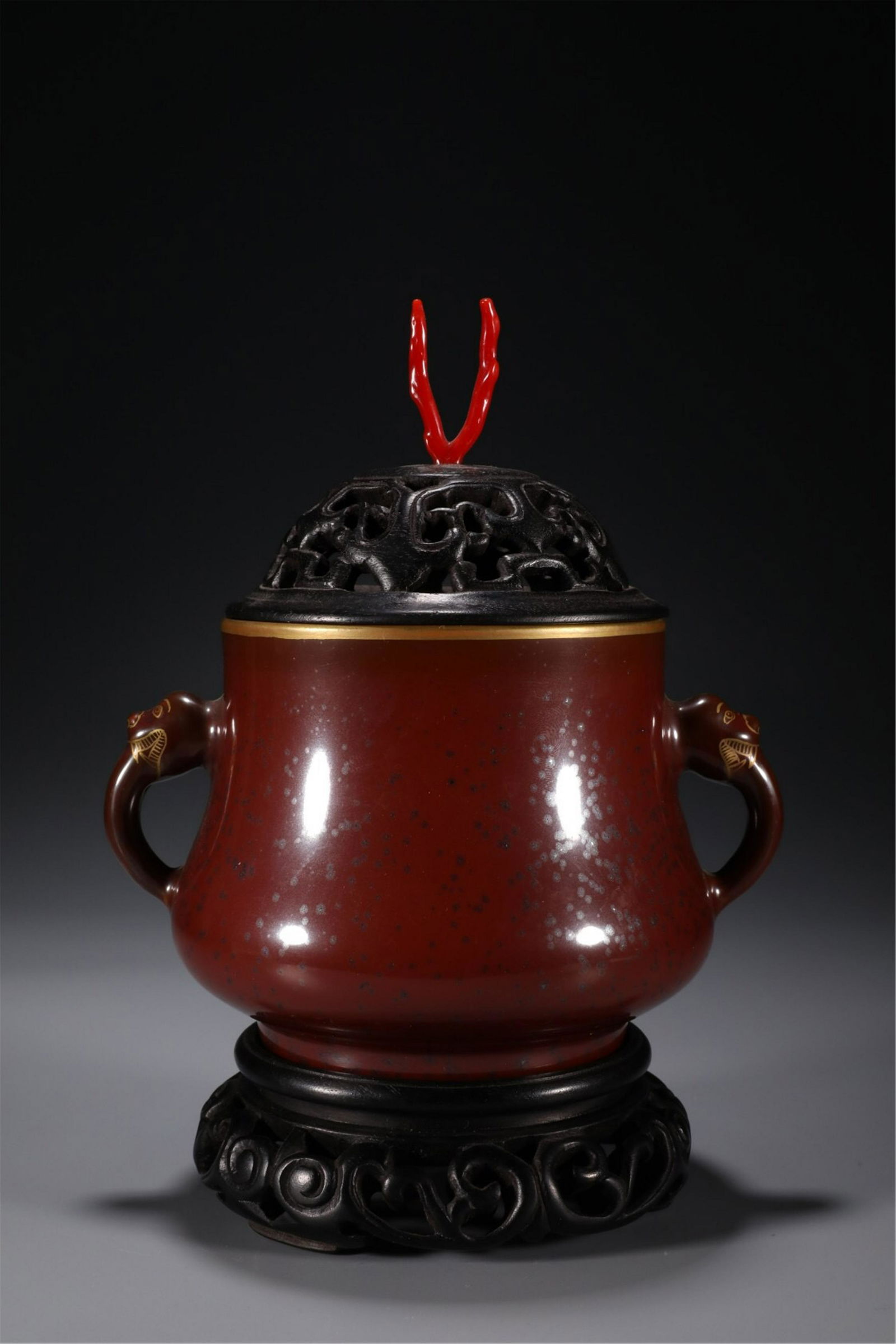 A CHINESE RED GLAZE PORCELAIN LIDDED CENSER (1 of 9)