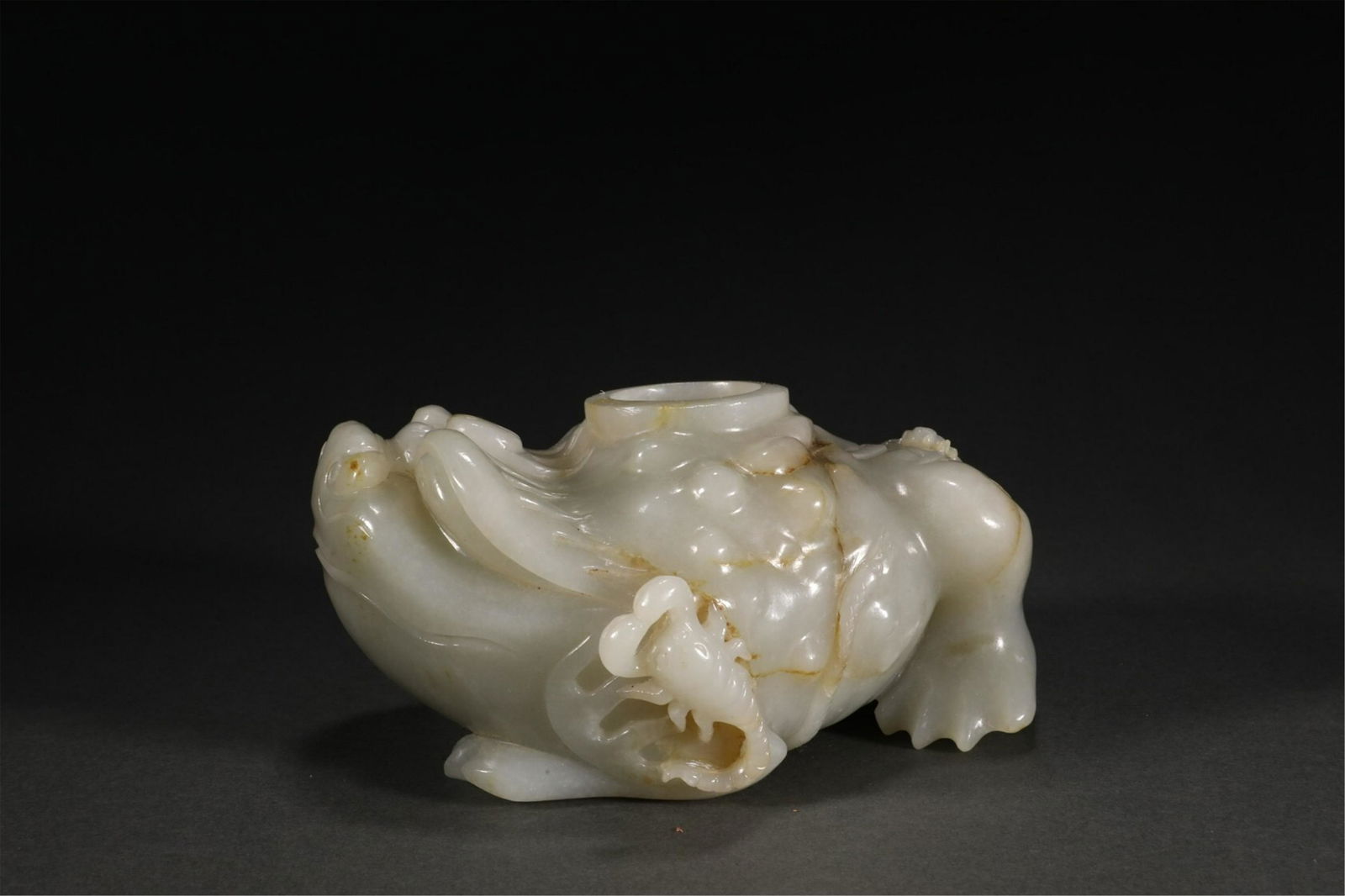 A CHINESE JADE GOLDEN TOAD WATER POT (1 of 9)