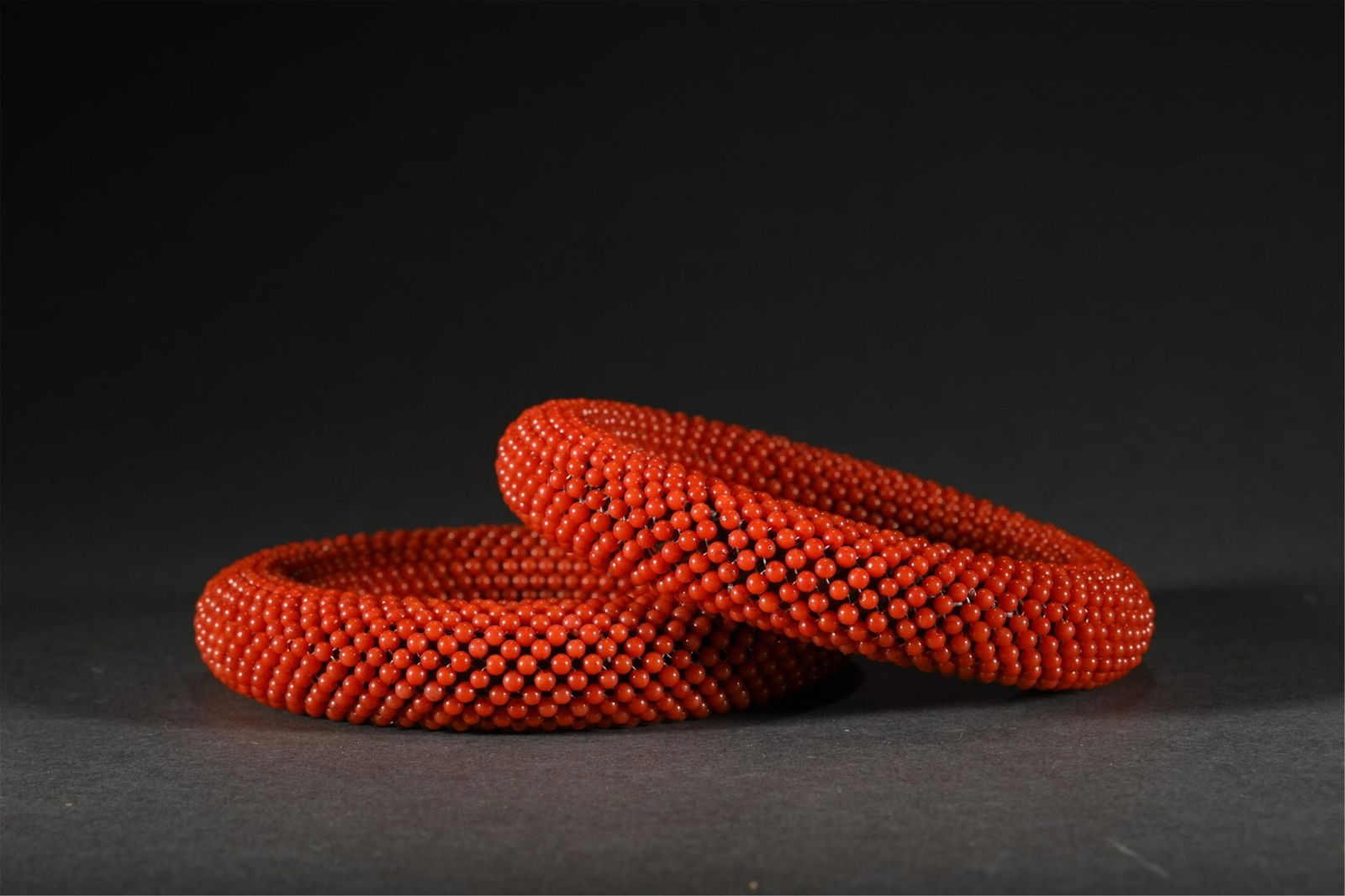 A PAIR OF CHINESE RICE BEADS BRACELETS (1 of 6)