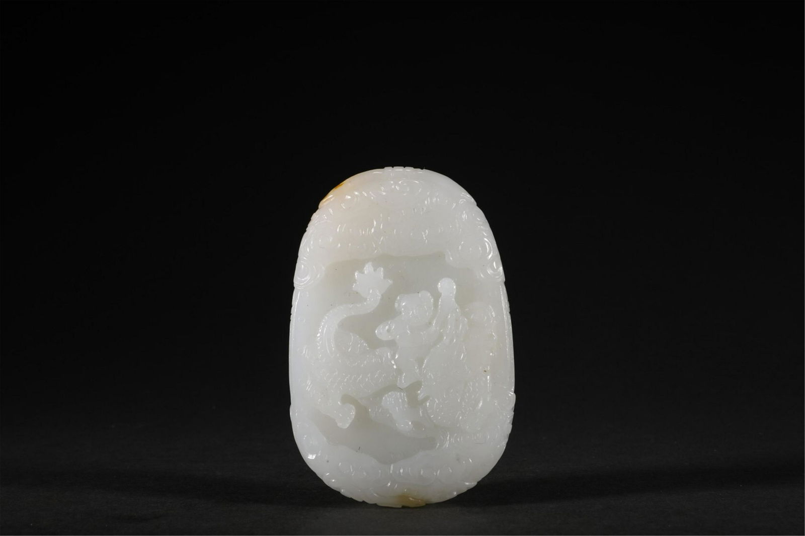 A CHINESE JADE PLAQUE (1 of 9)