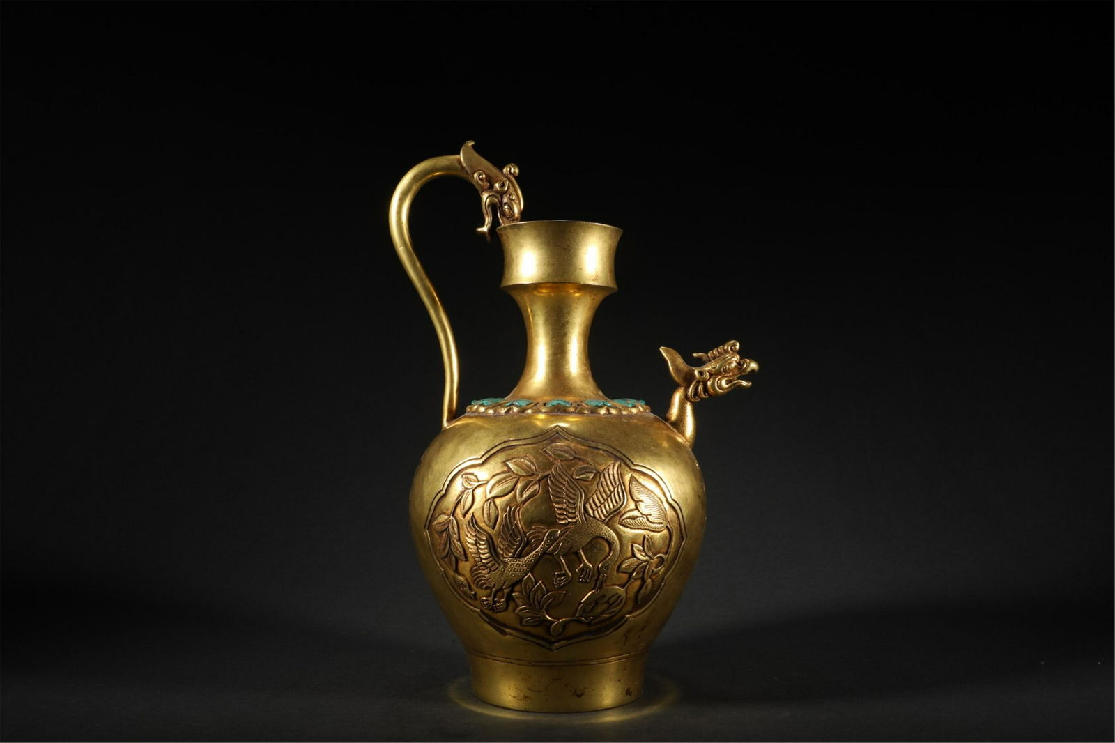 A CHINESE GILDING PHOENIX HEAD EWER (1 of 9)