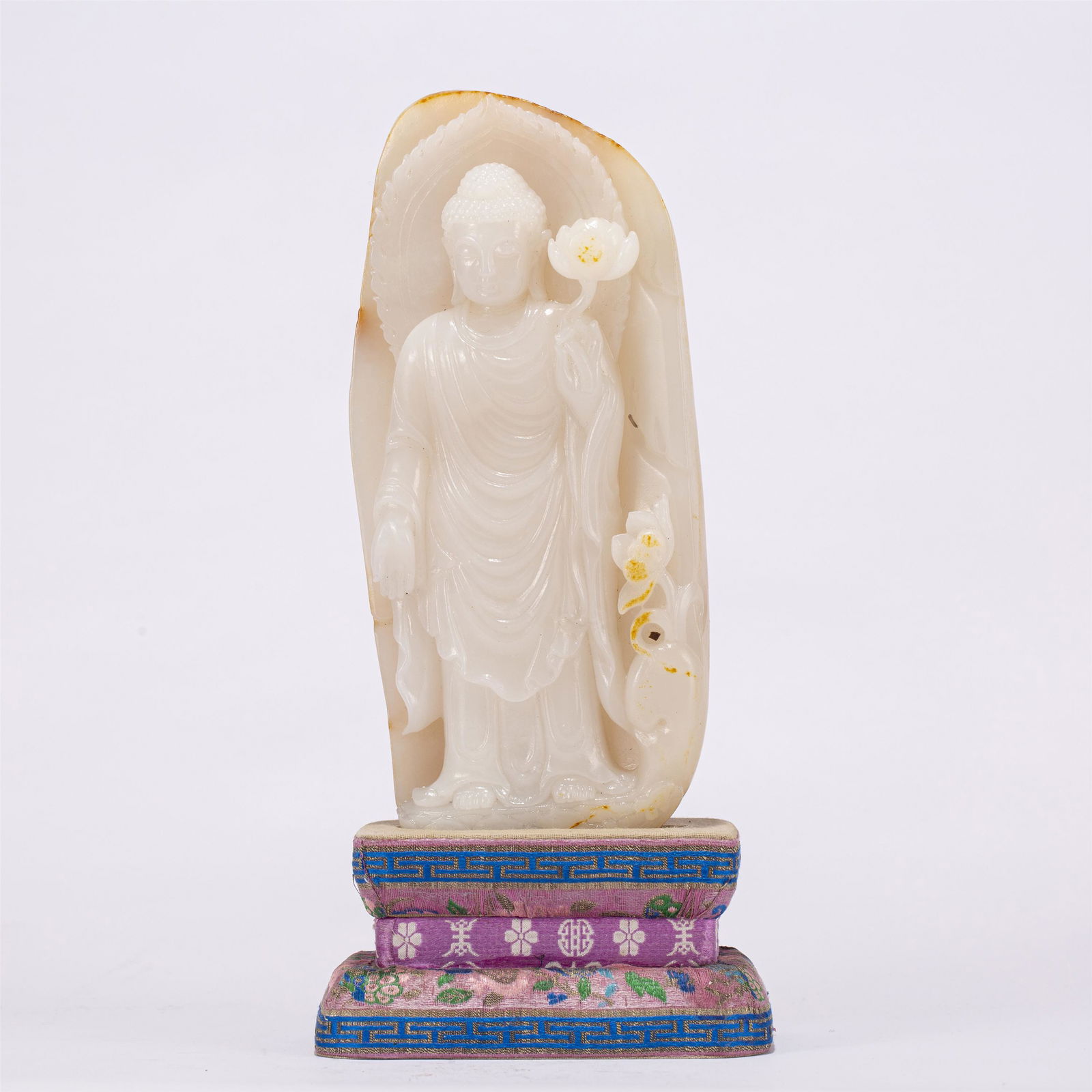 A CHINESE WHITE JADE FIGURE OF BUDDHA STATUE (1 of 8)