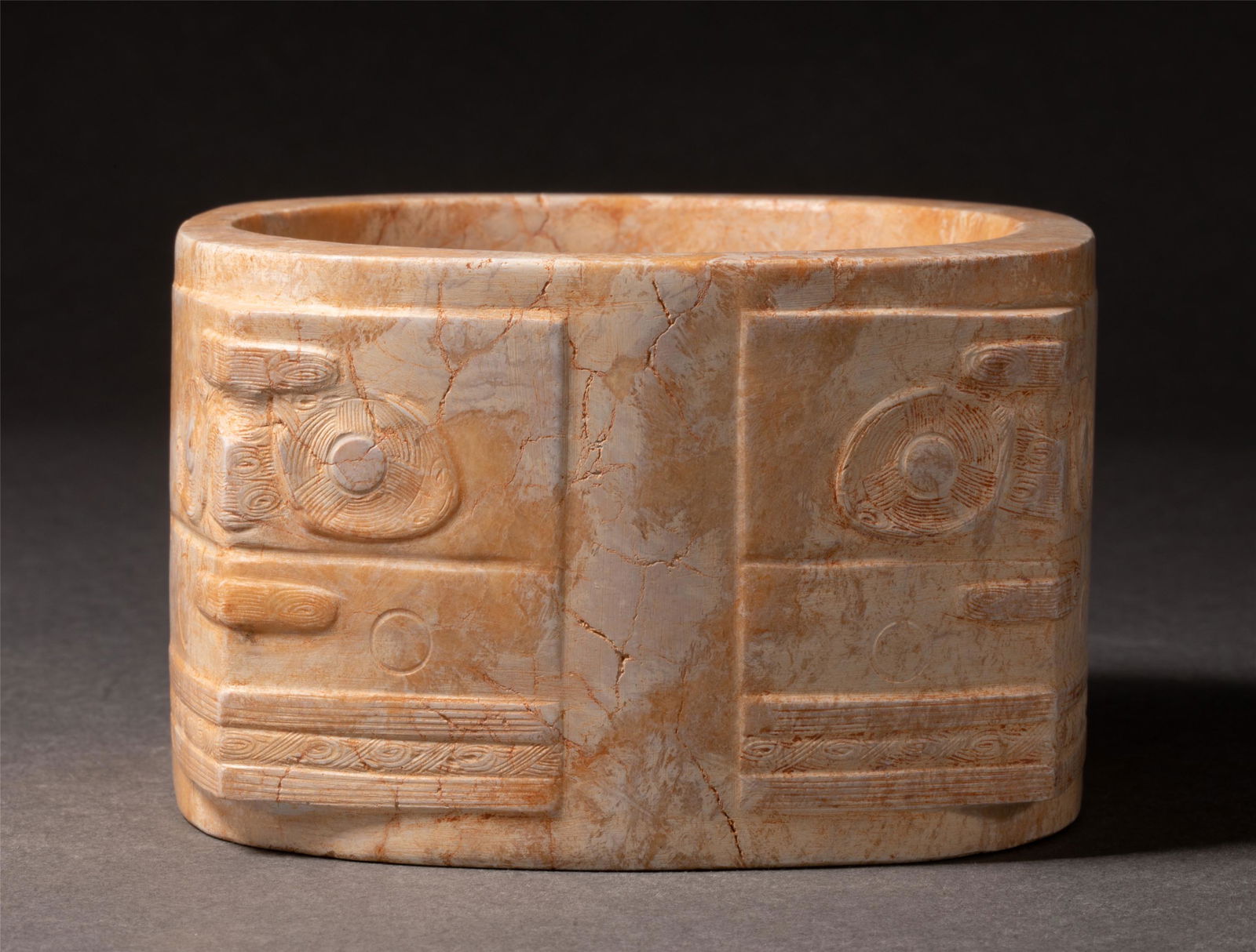 A CHINESE JADE CONG STYLE VASE (1 of 9)