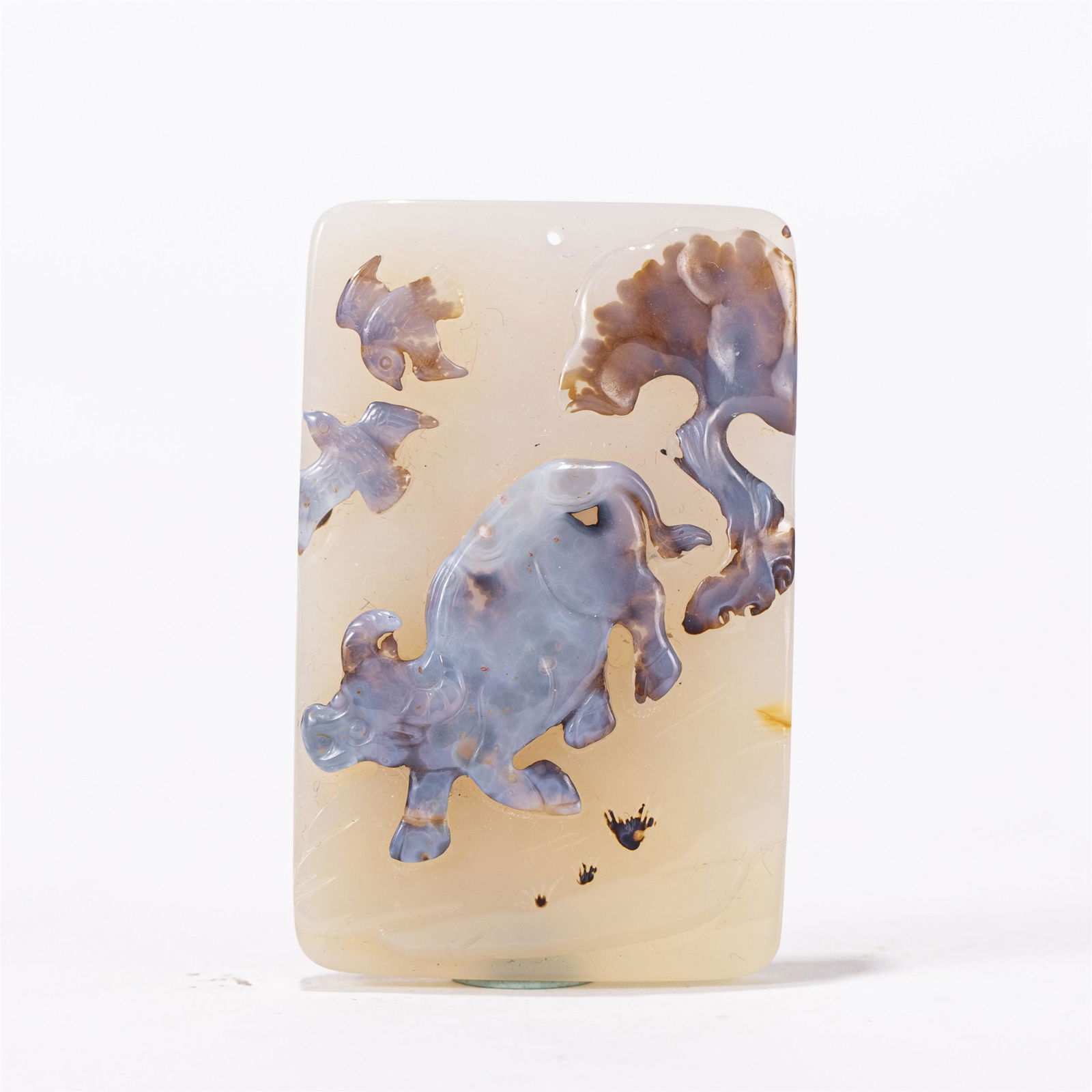 A CHINESE AGATE PLAQUE (1 of 10)