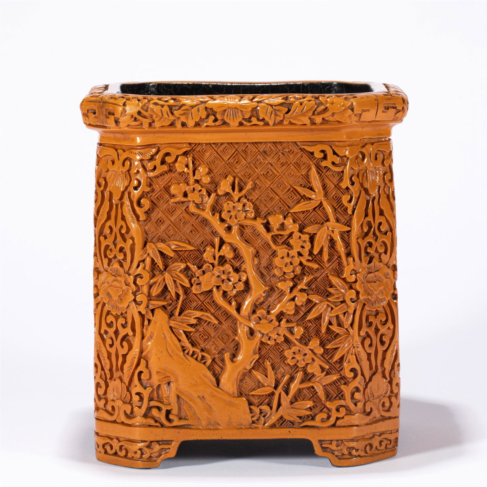 A CHINESE LACQUER CAVRING SQUARE BRUSH POT (1 of 10)