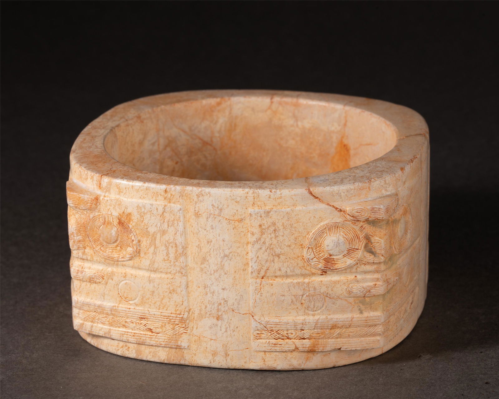 A CHINESE JADE CONG STYLE VASE (1 of 9)