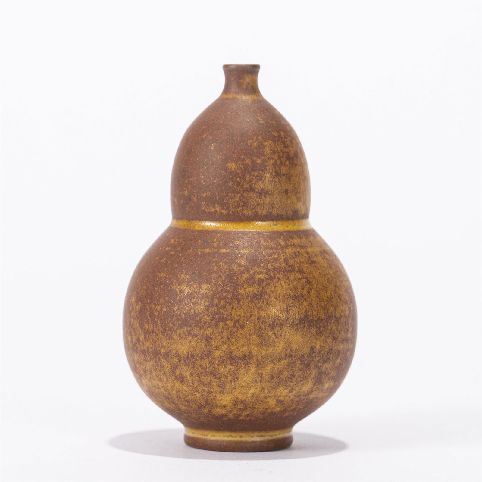 A CHINESE GOURD VASE (1 of 8)