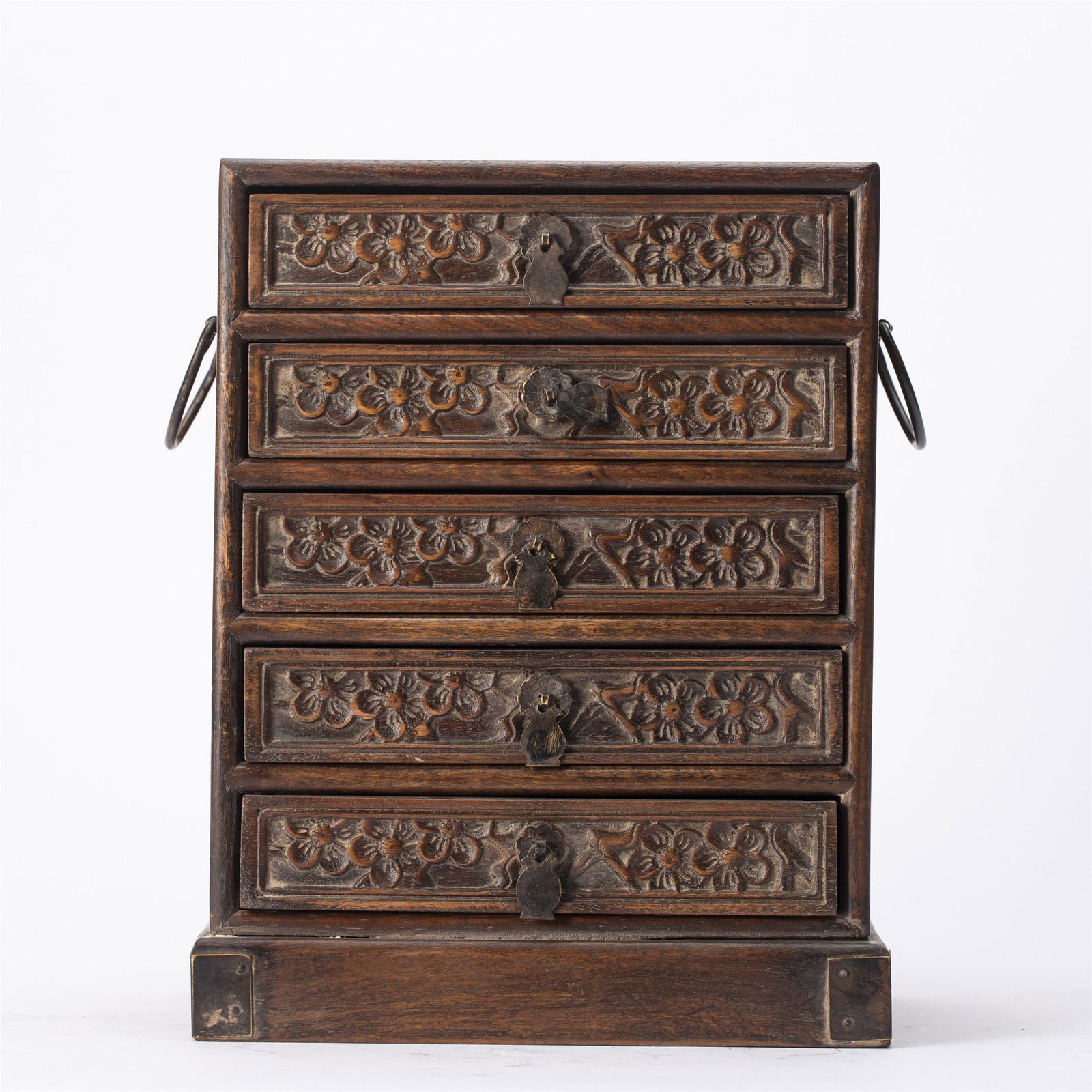 A CHINESE ROSEWOOD TREASURE BOX (1 of 8)